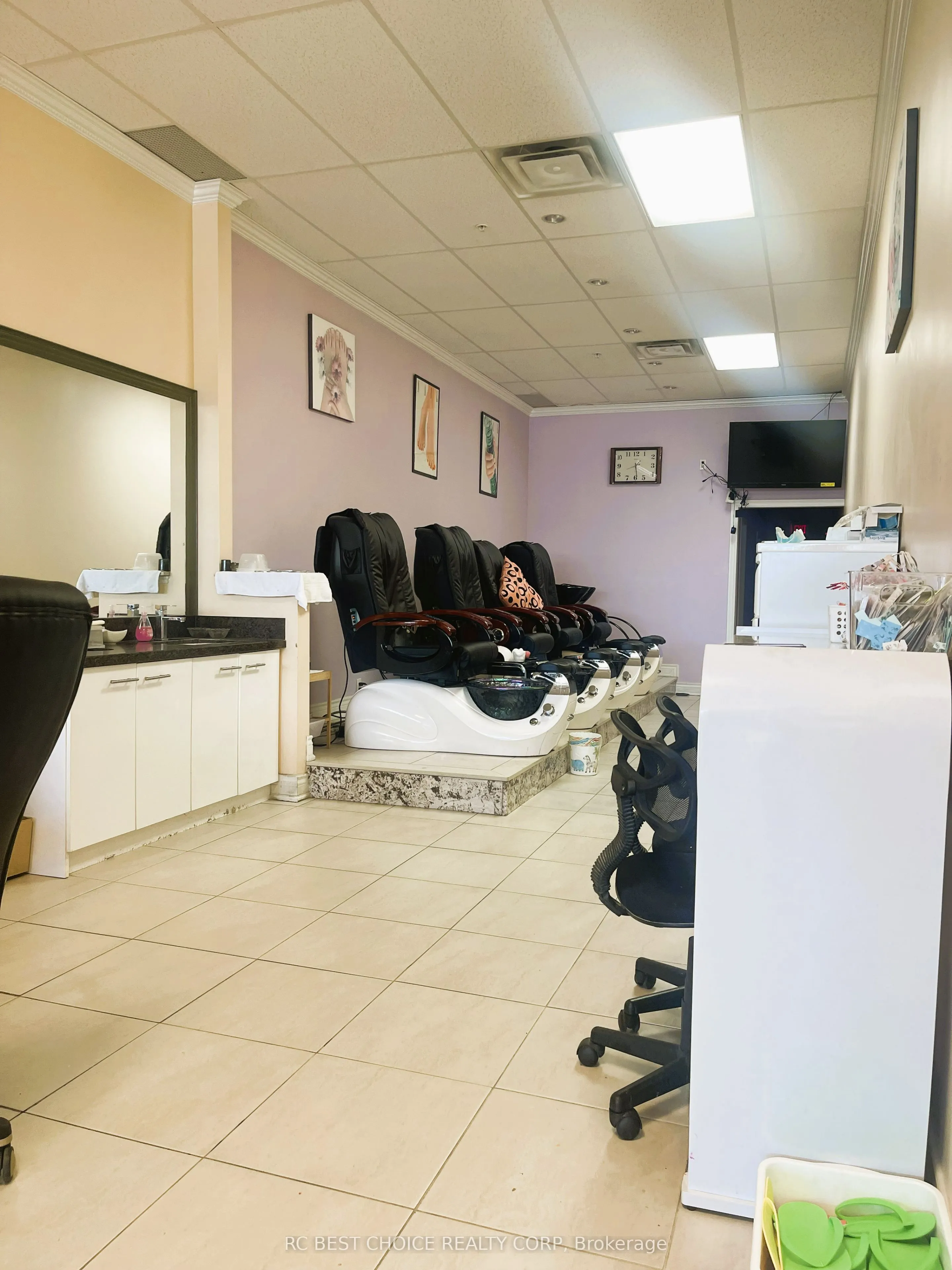 665 MARKHAM Road, #4