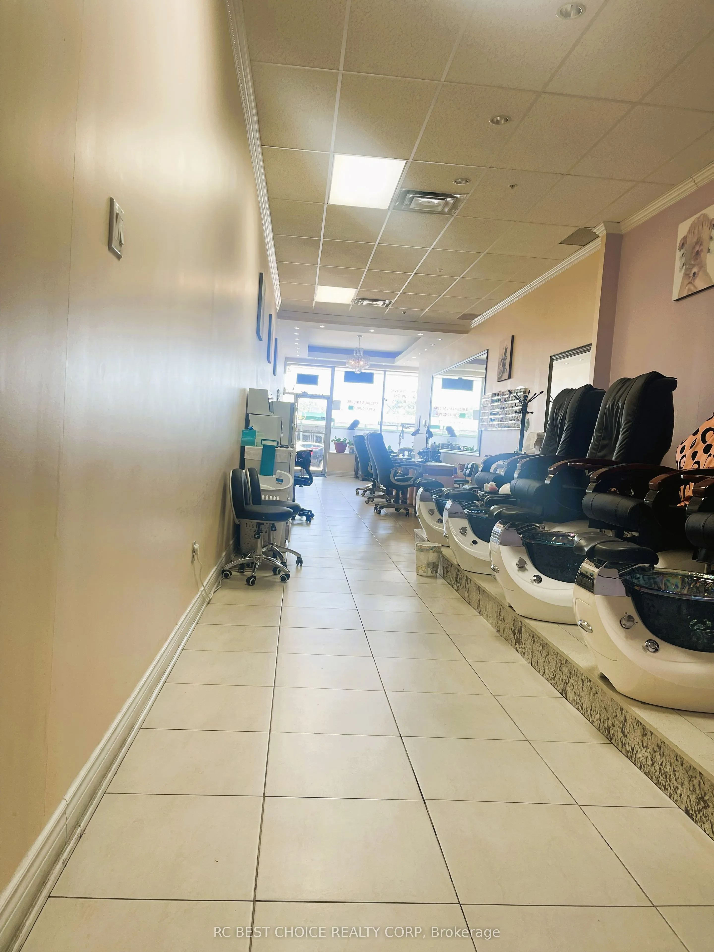 665 MARKHAM Road, #4