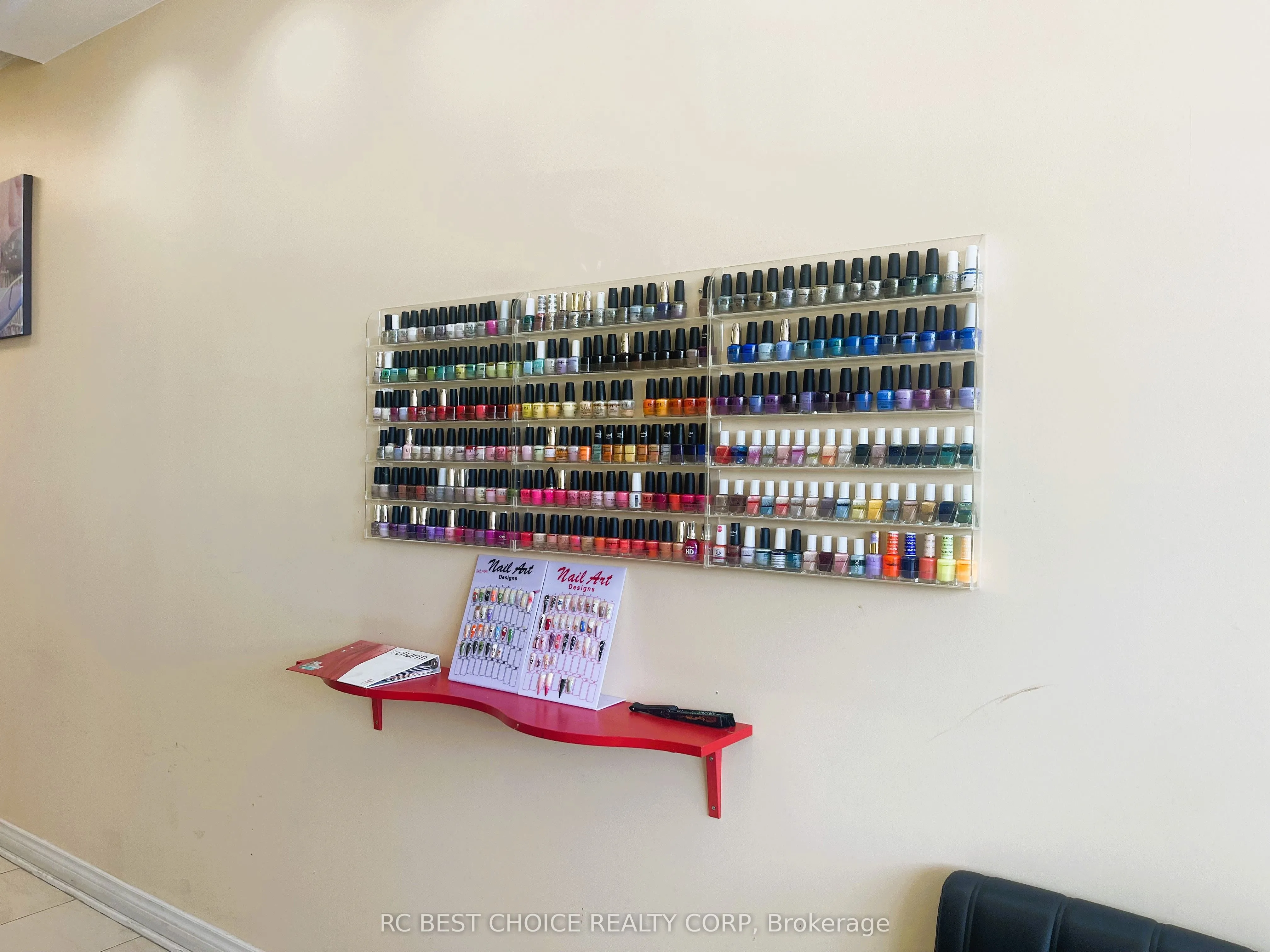 665 MARKHAM Road, #4