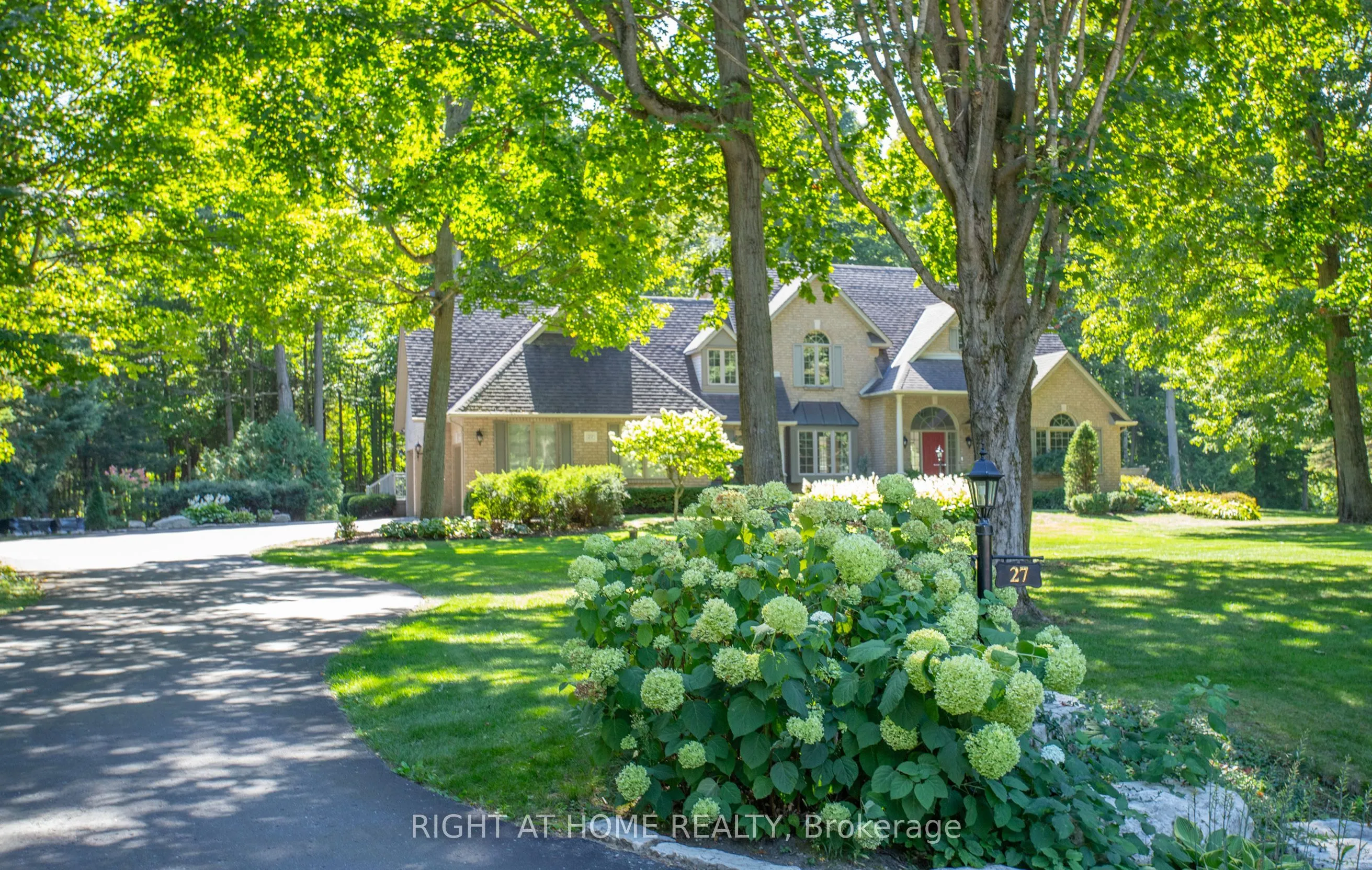 27 Timberlane Court