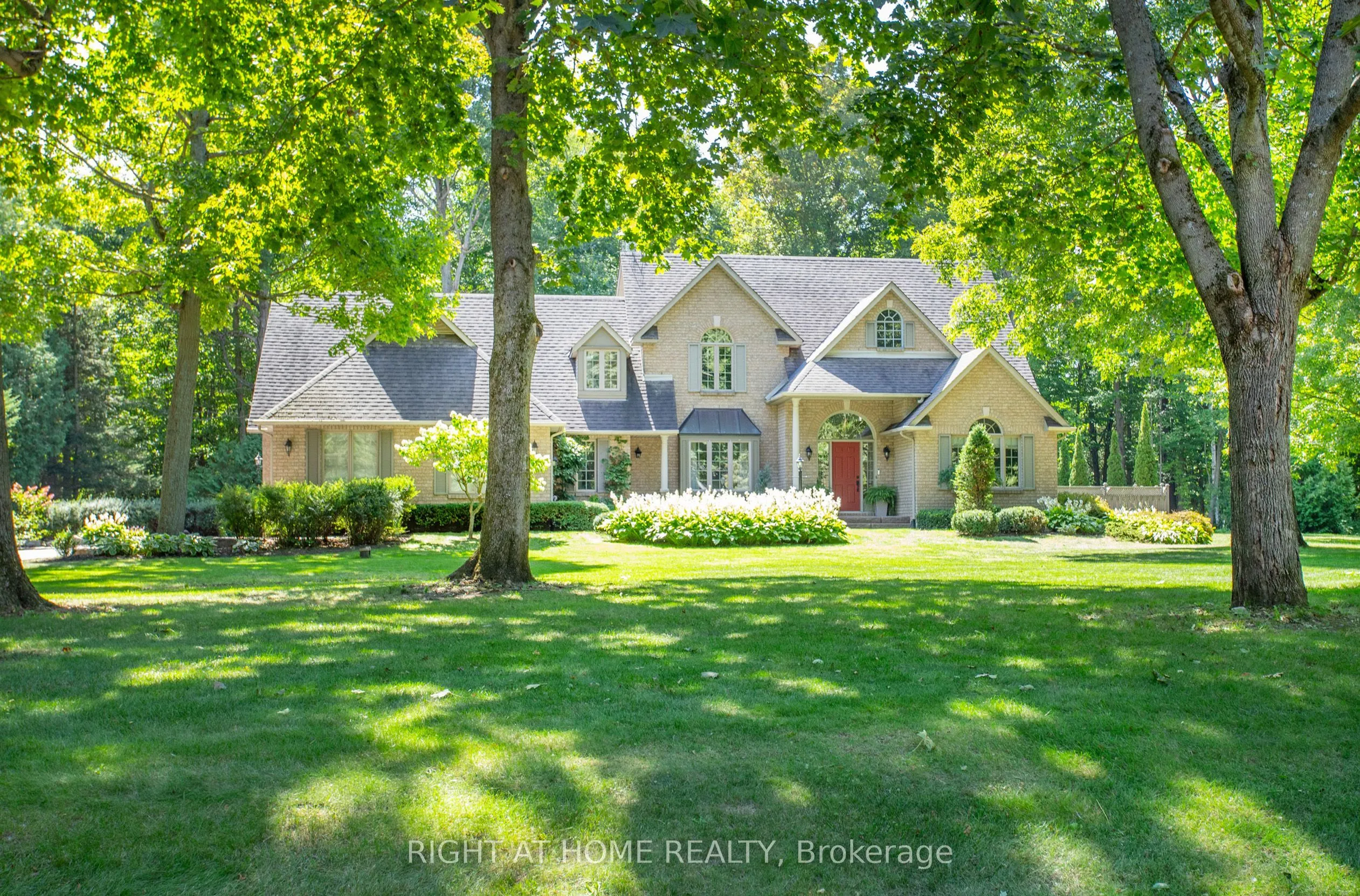 27 Timberlane Court