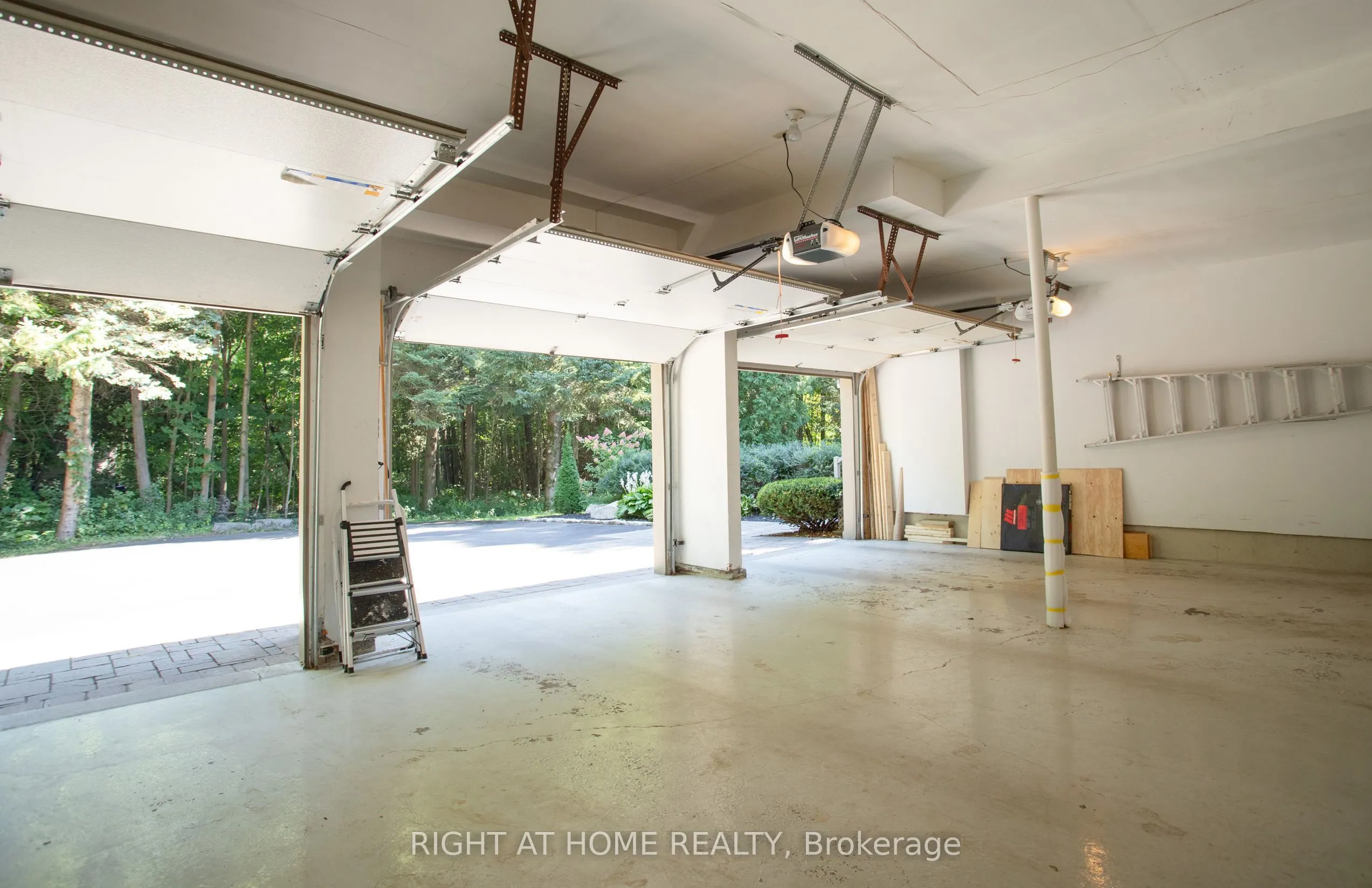 27 Timberlane Court
