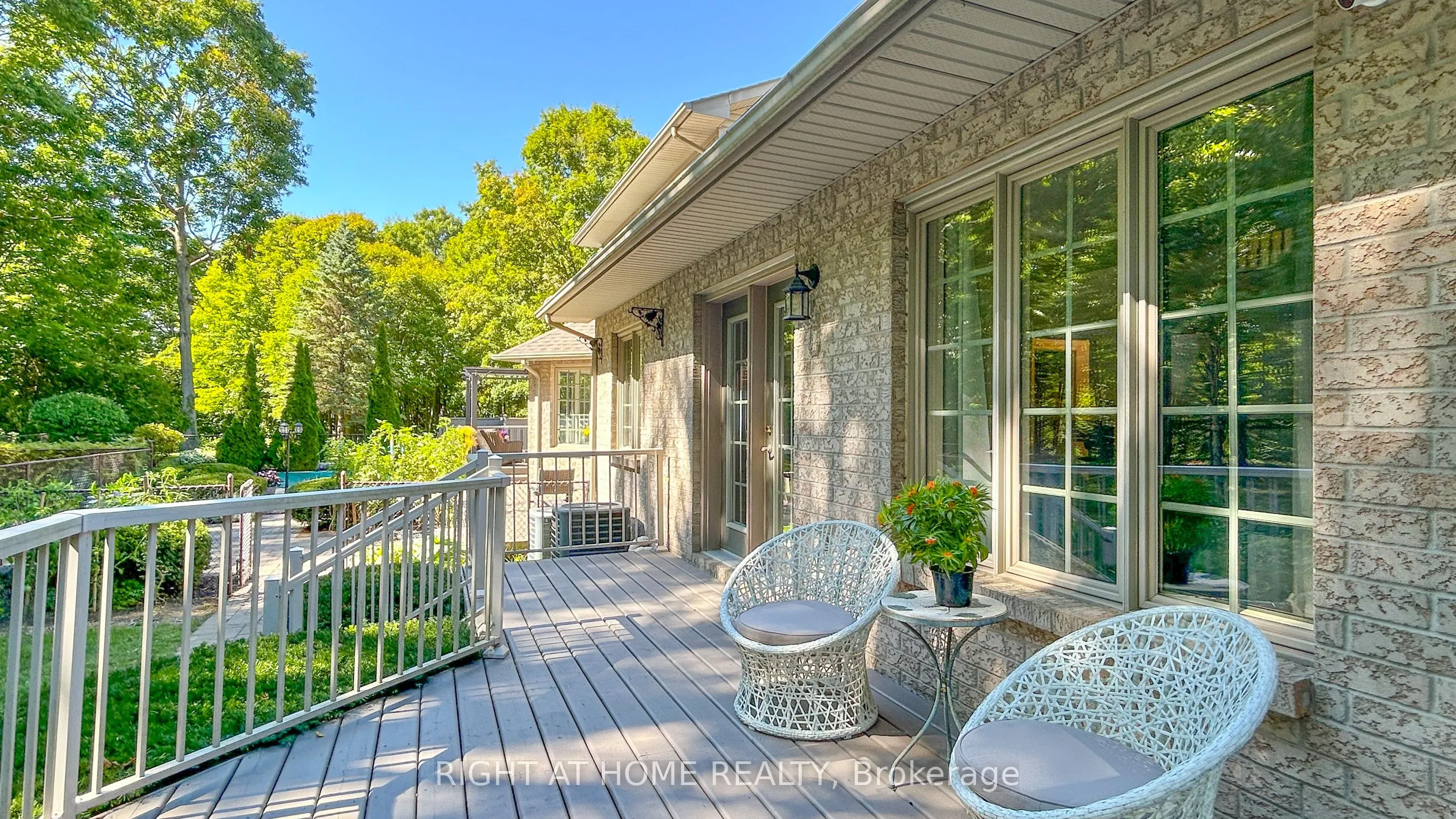 27 Timberlane Court
