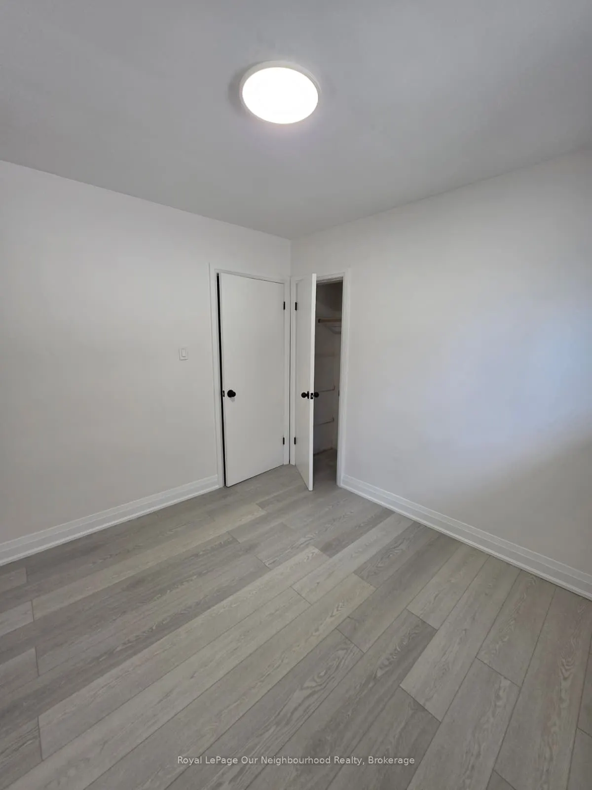 32 Marchington Circle S, #Upper