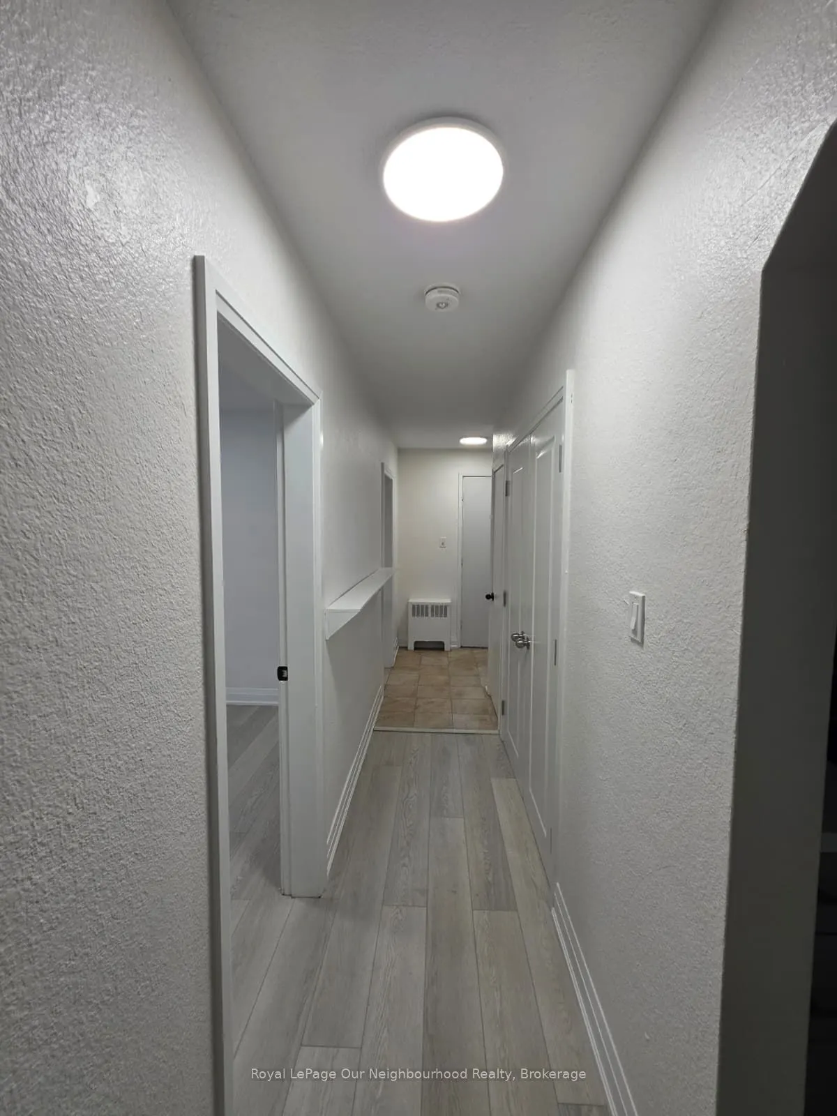 32 Marchington Circle S, #Upper