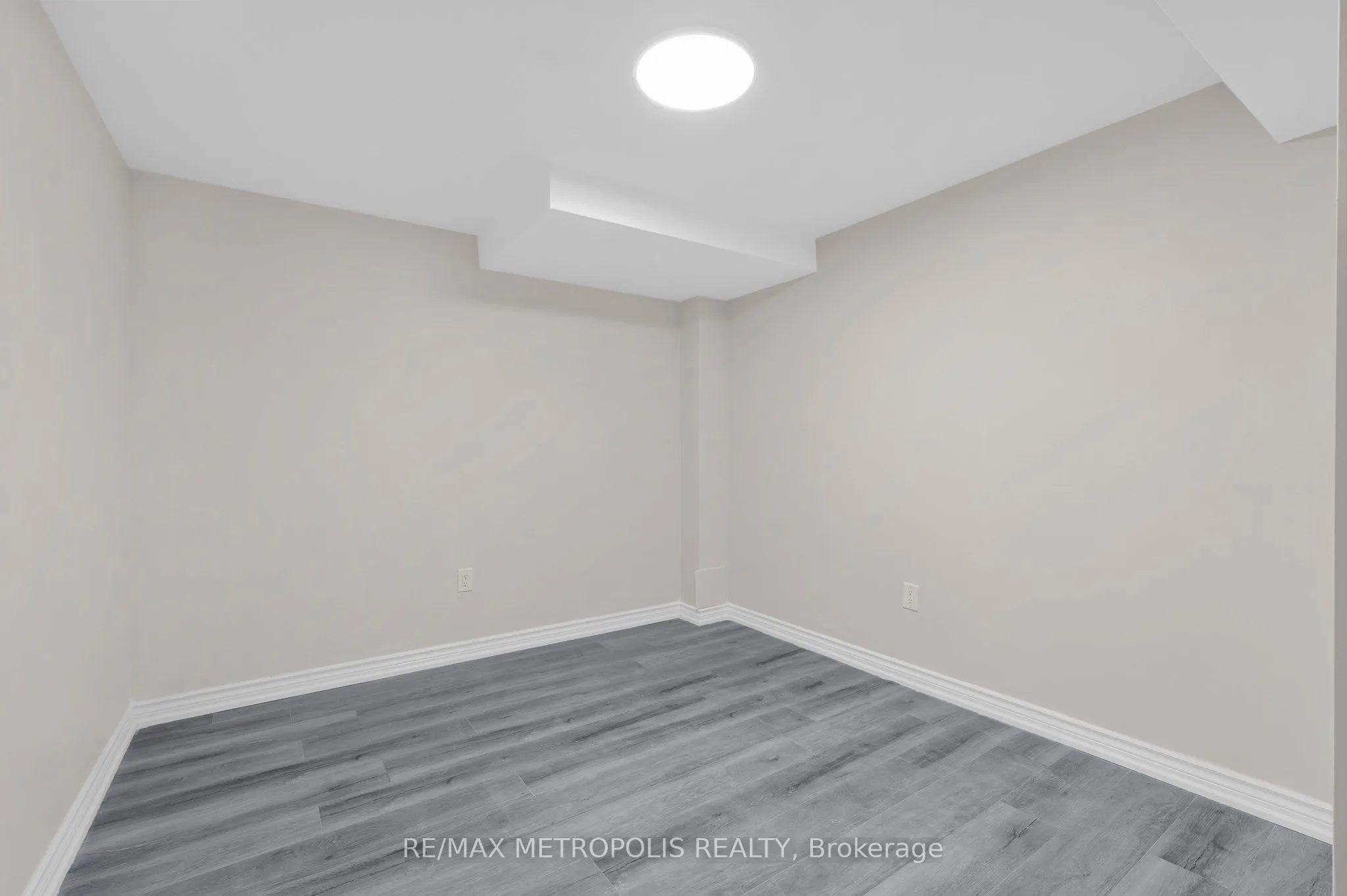 161 Windfields Farm Drive W, #BSMT
