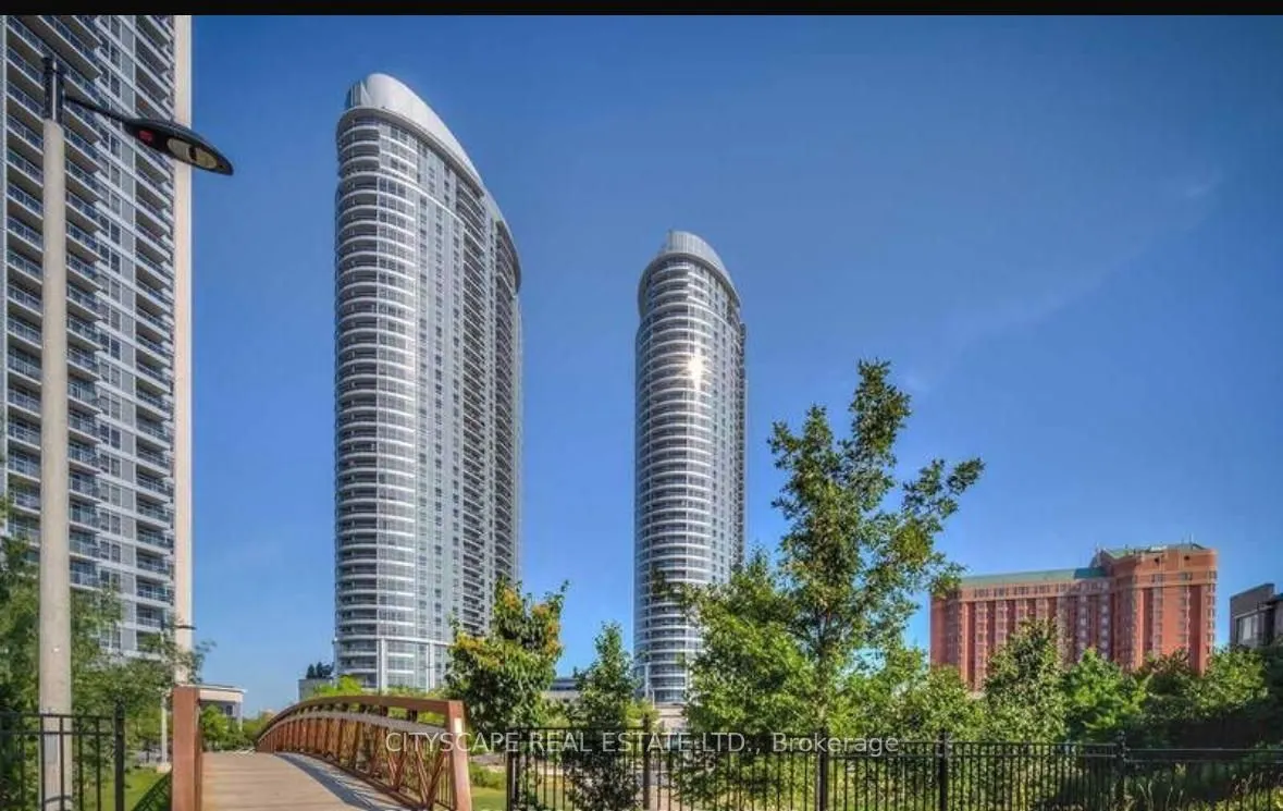 135 Village Green Square, #616