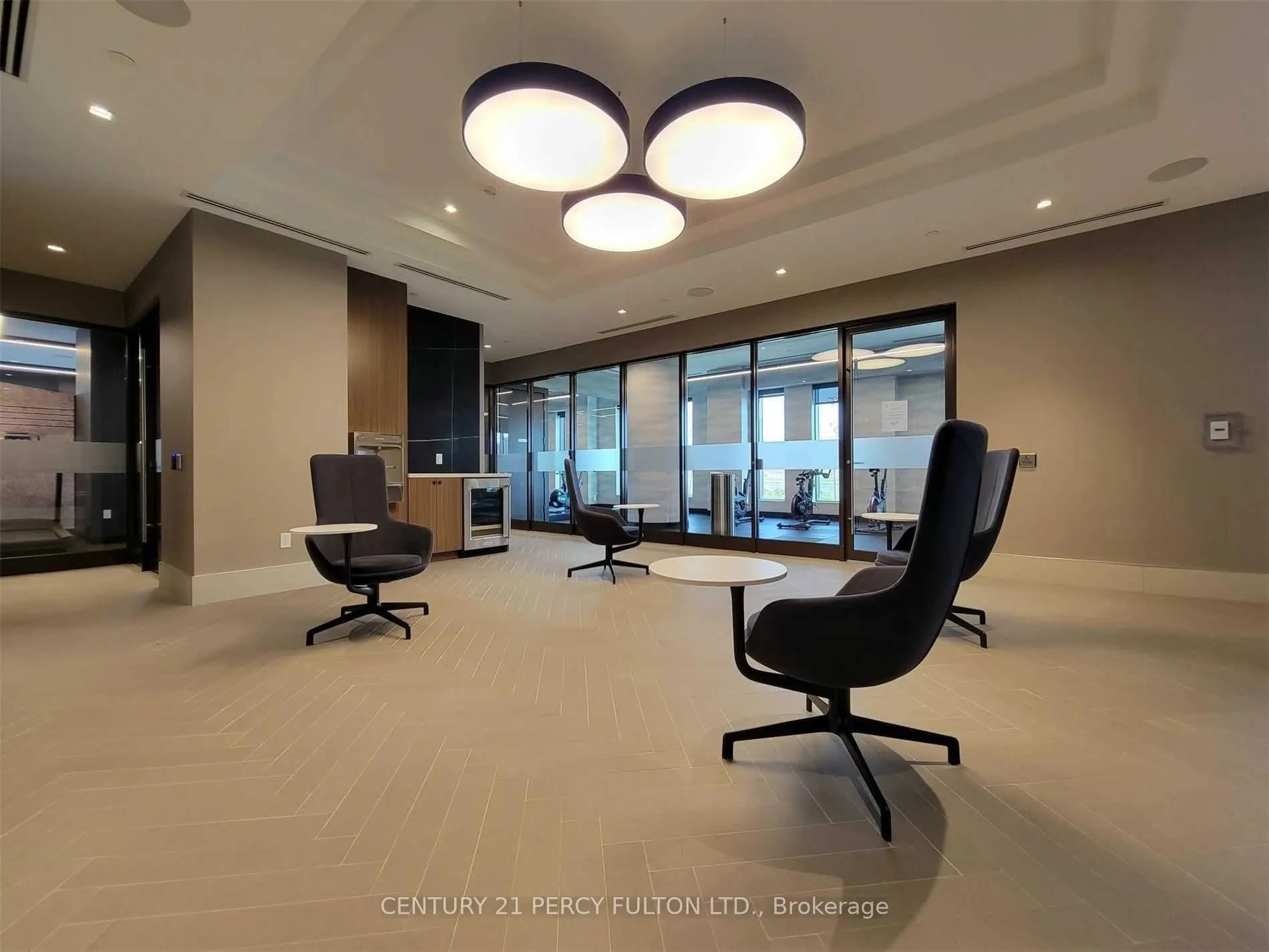 2550 Simcoe Street N, #2217