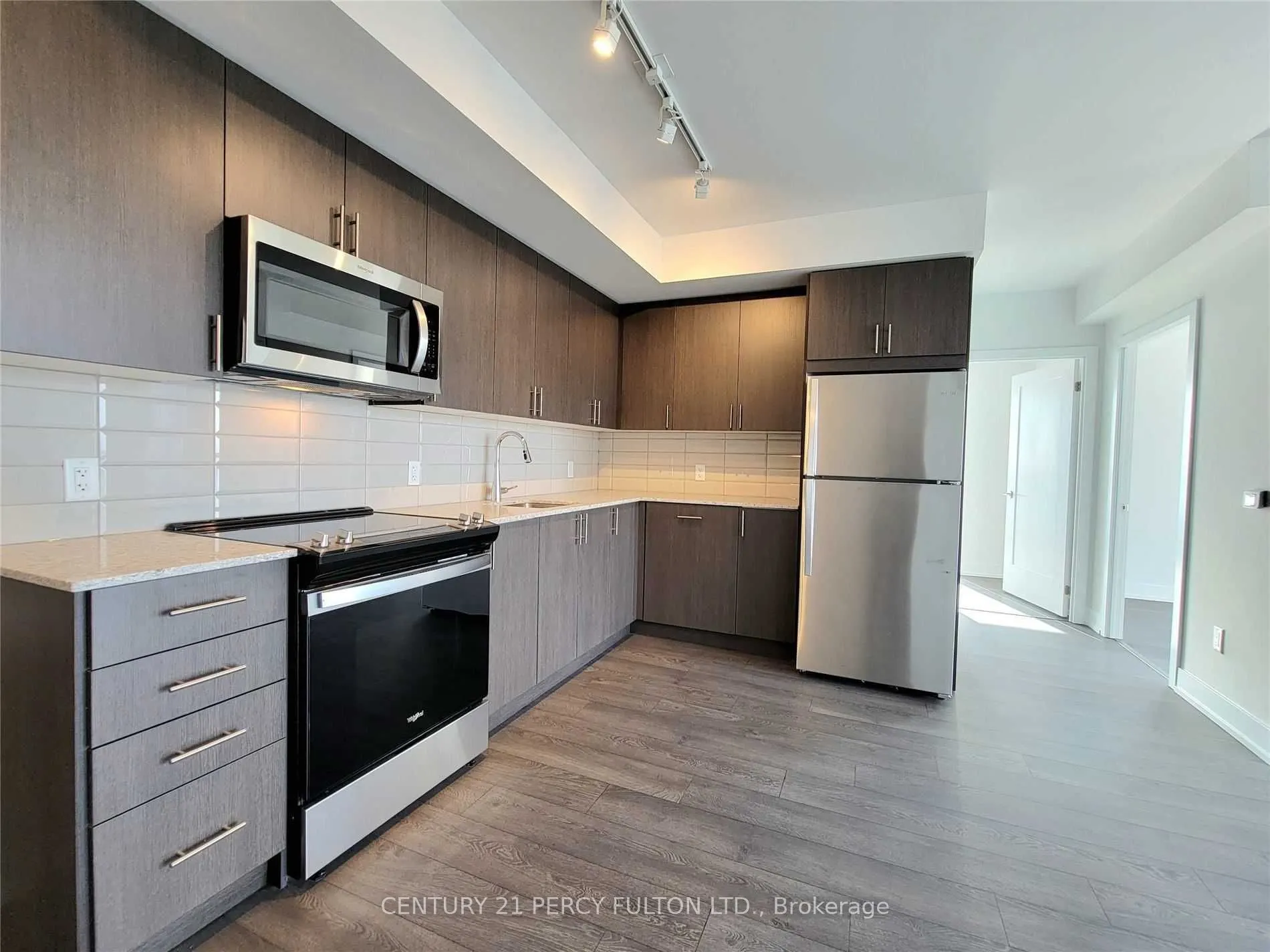 2550 Simcoe Street N, #2217