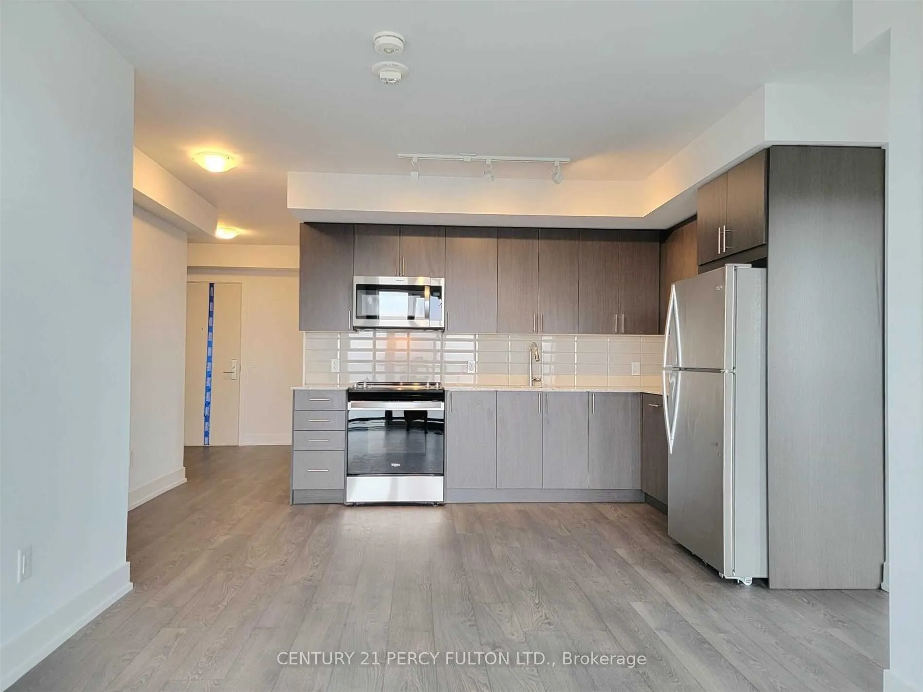 2550 Simcoe Street N, #2217