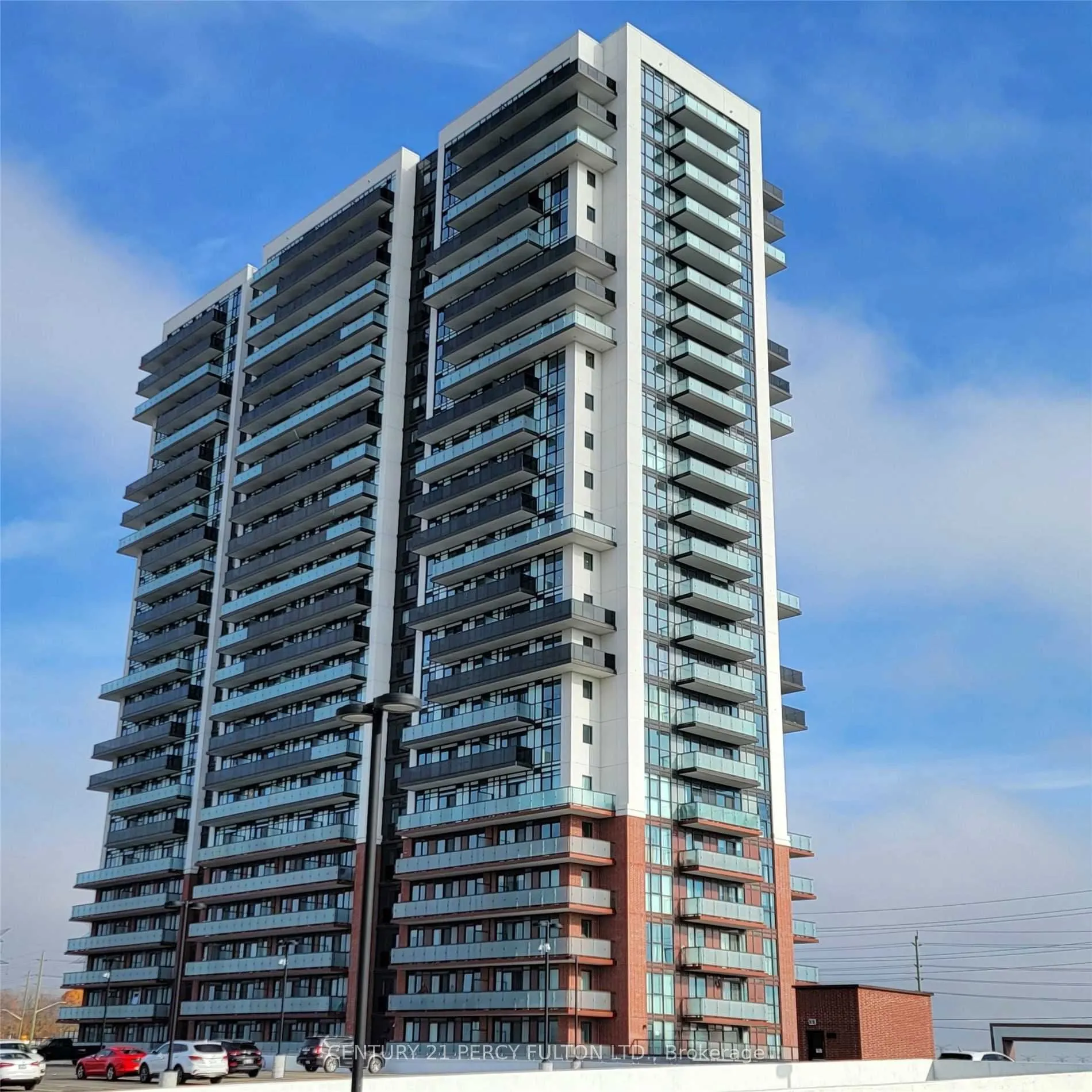 2550 Simcoe Street N, #2217