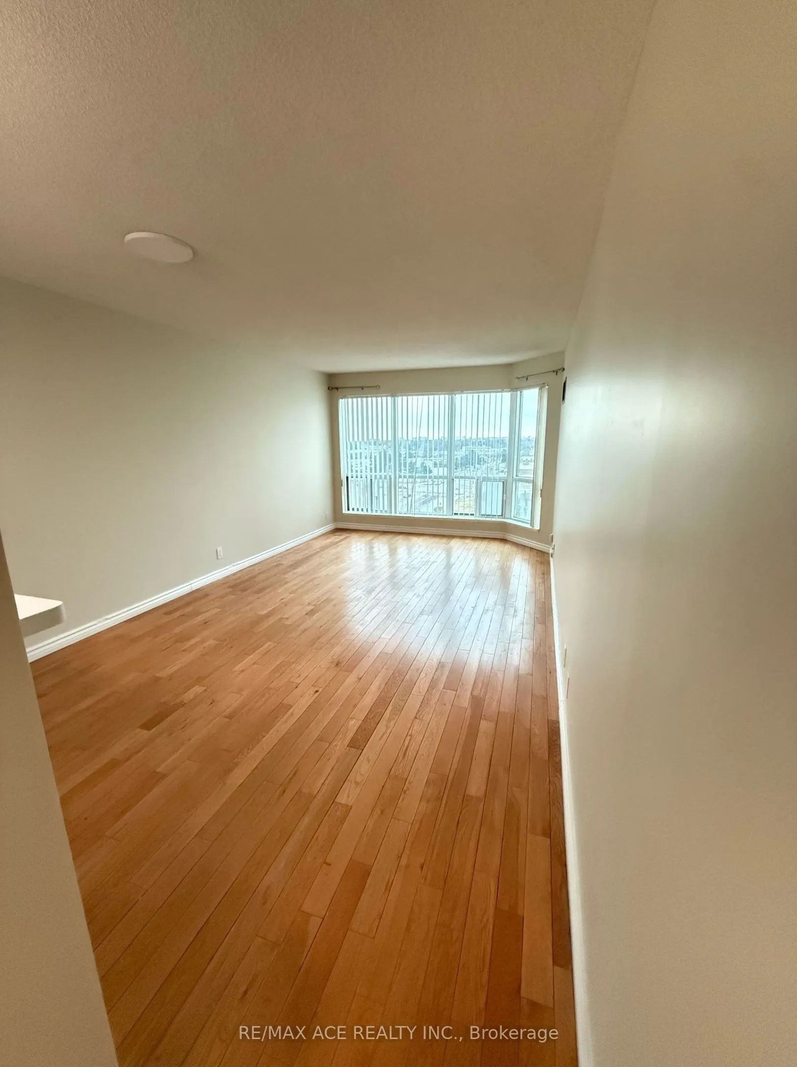 11 Lee Centre Drive, #812