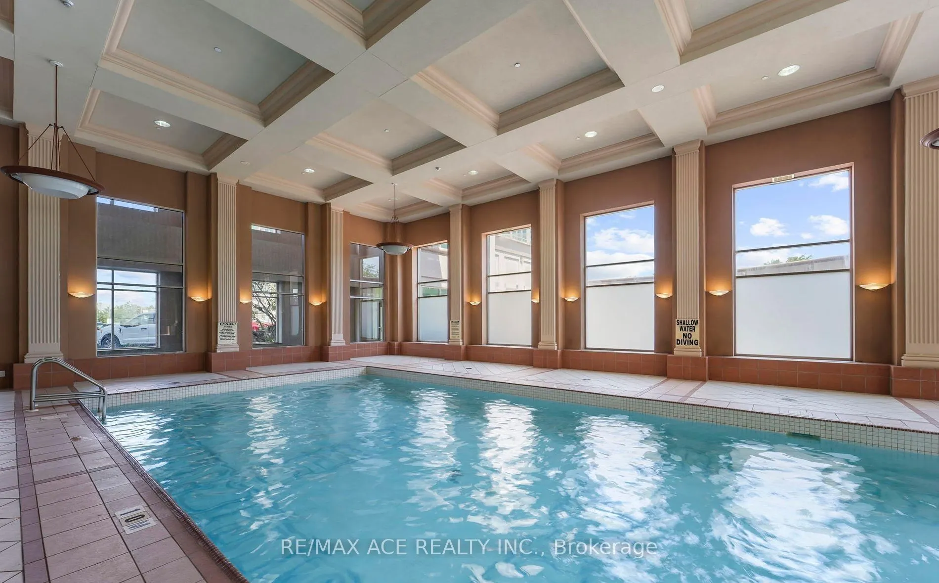 11 Lee Centre Drive, #812