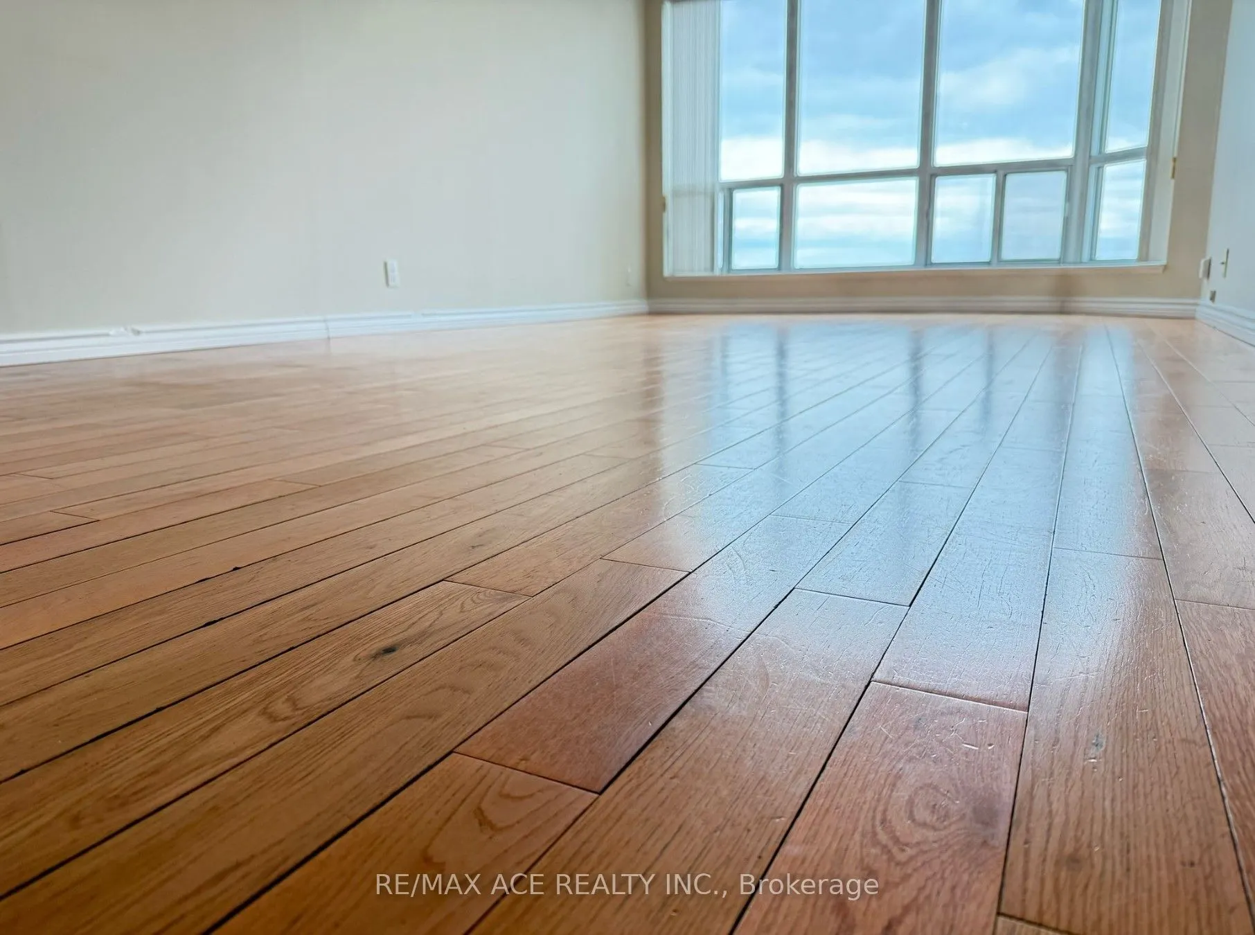 11 Lee Centre Drive, #812