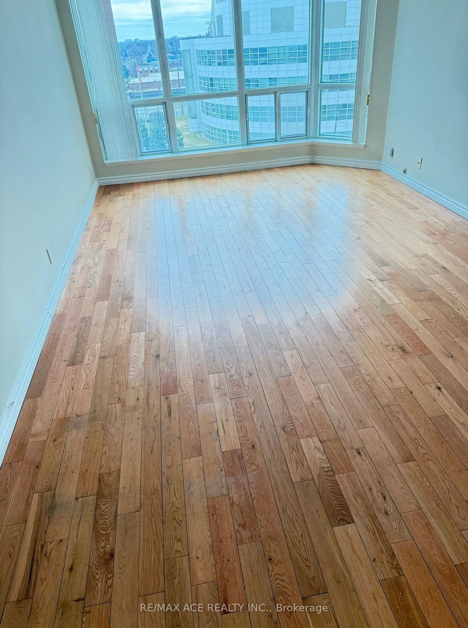 11 Lee Centre Drive, #812
