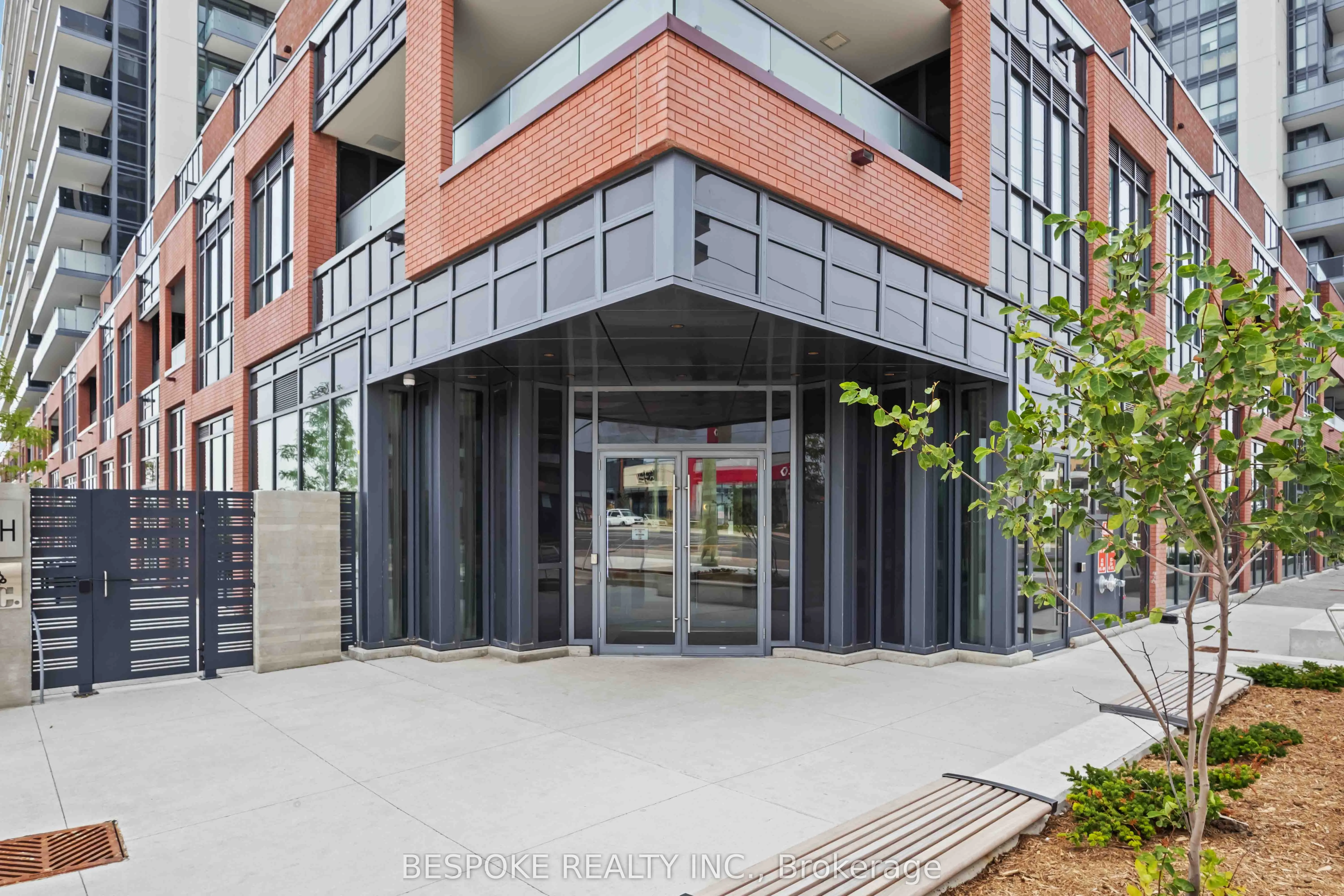 2425 Simcoe Street N, #1431