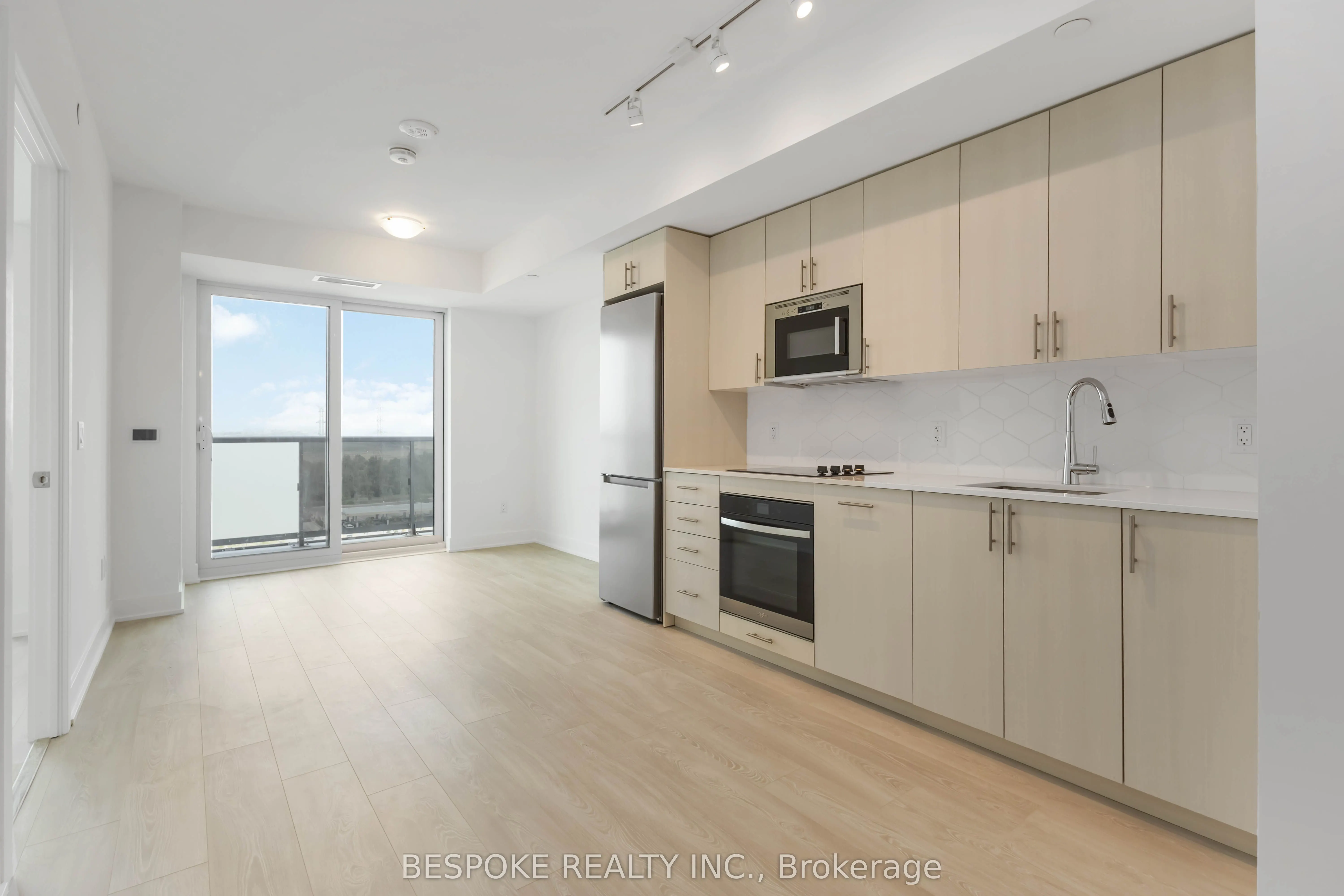 2425 Simcoe Street N, #1431