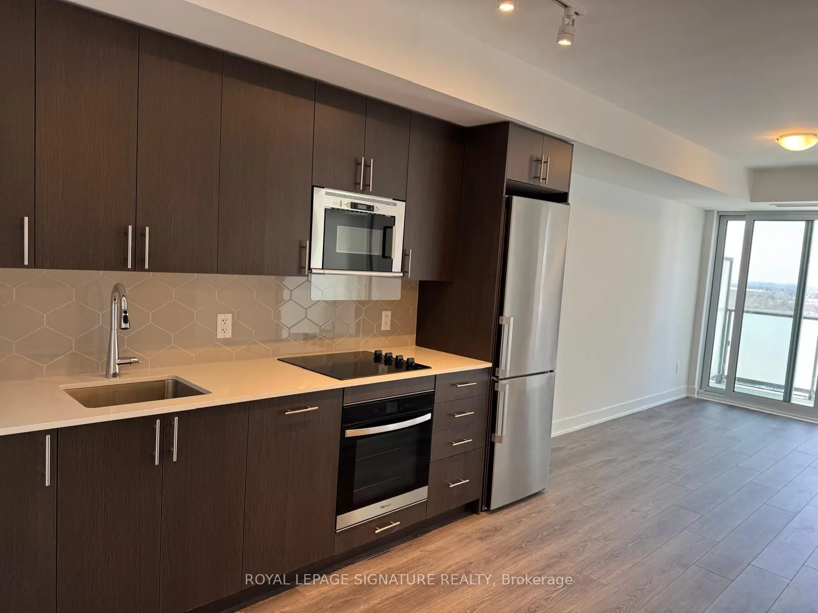 2545 Simcoe Street N, #1513