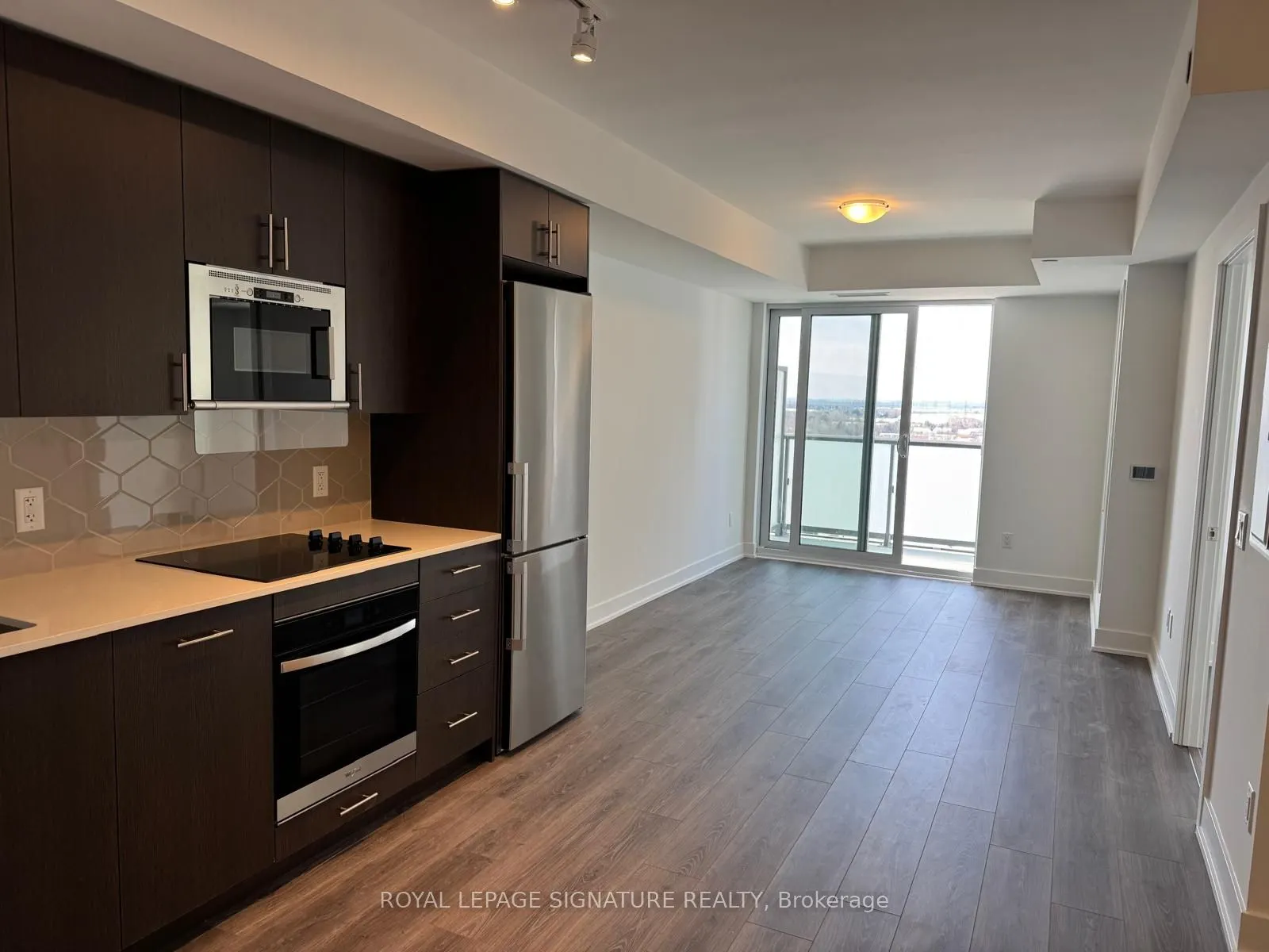 2545 Simcoe Street N, #1513