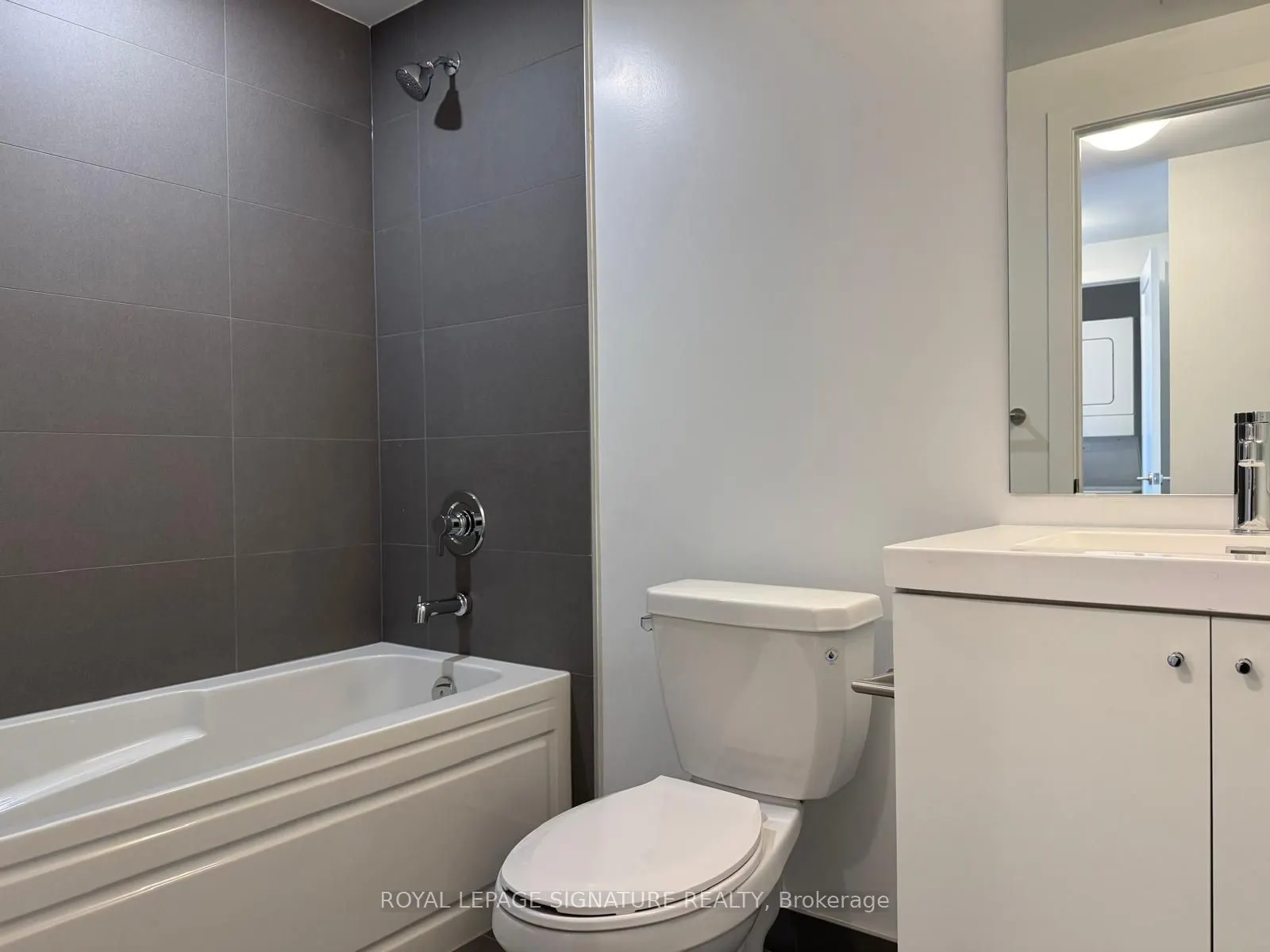 2545 Simcoe Street N, #1513
