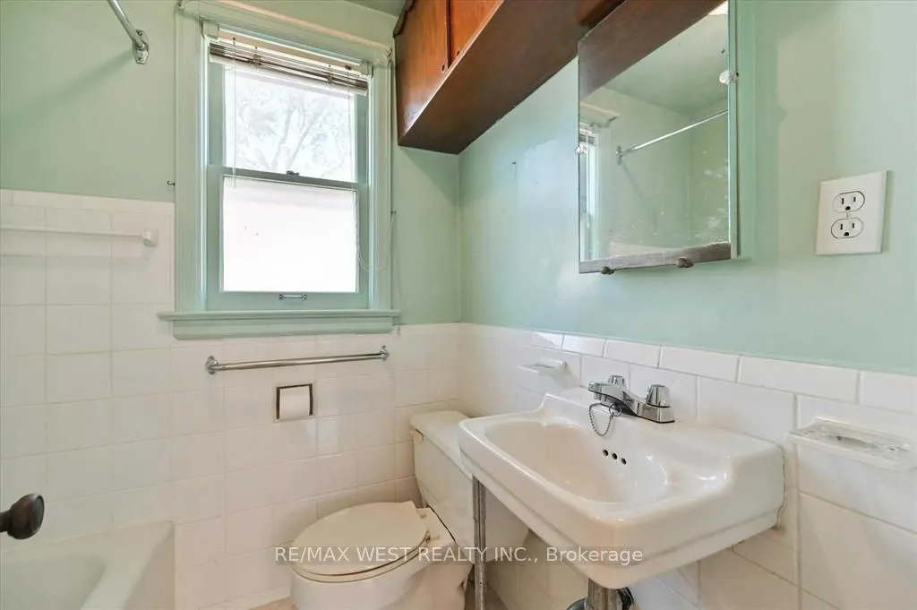 5 Dieppe Road S