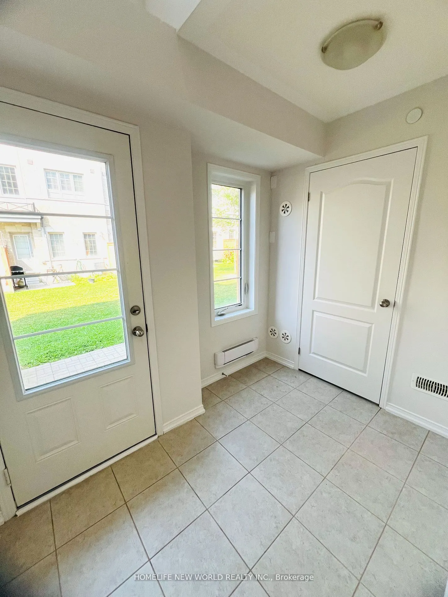 2616 Deputy Minister Path, #99