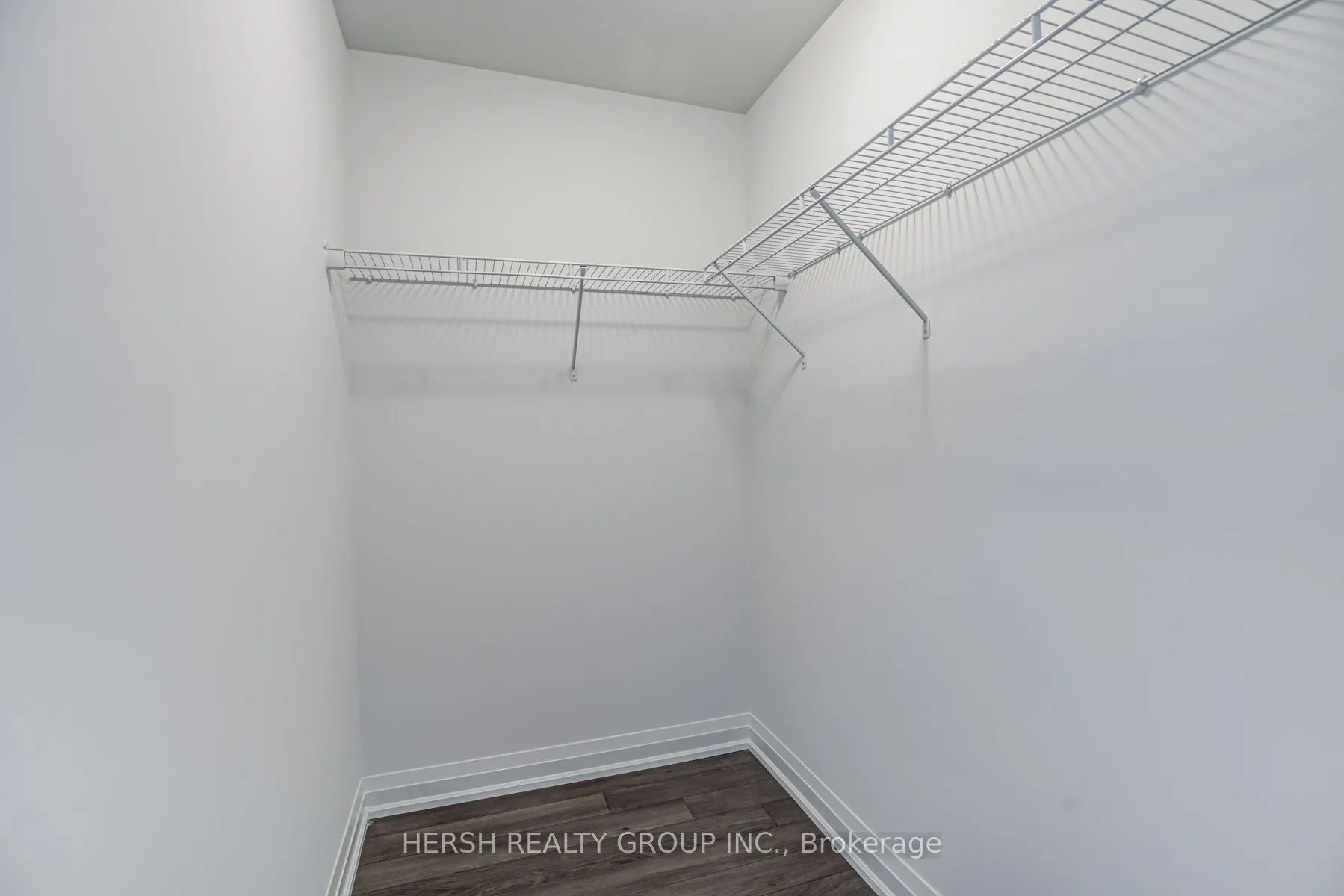10 Meadowglen Place, #601