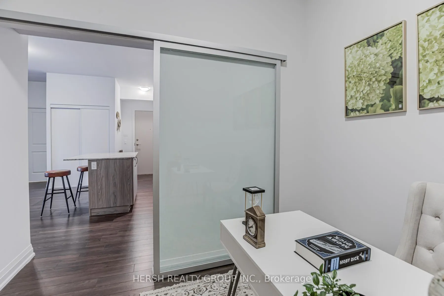 10 Meadowglen Place, #601