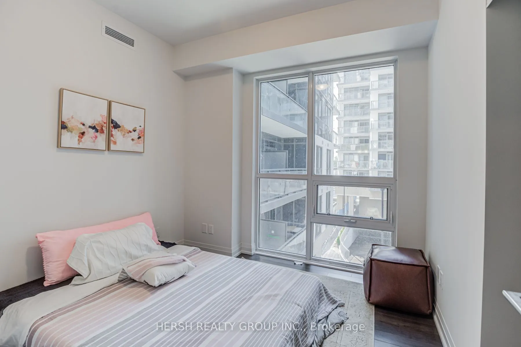 10 Meadowglen Place, #601