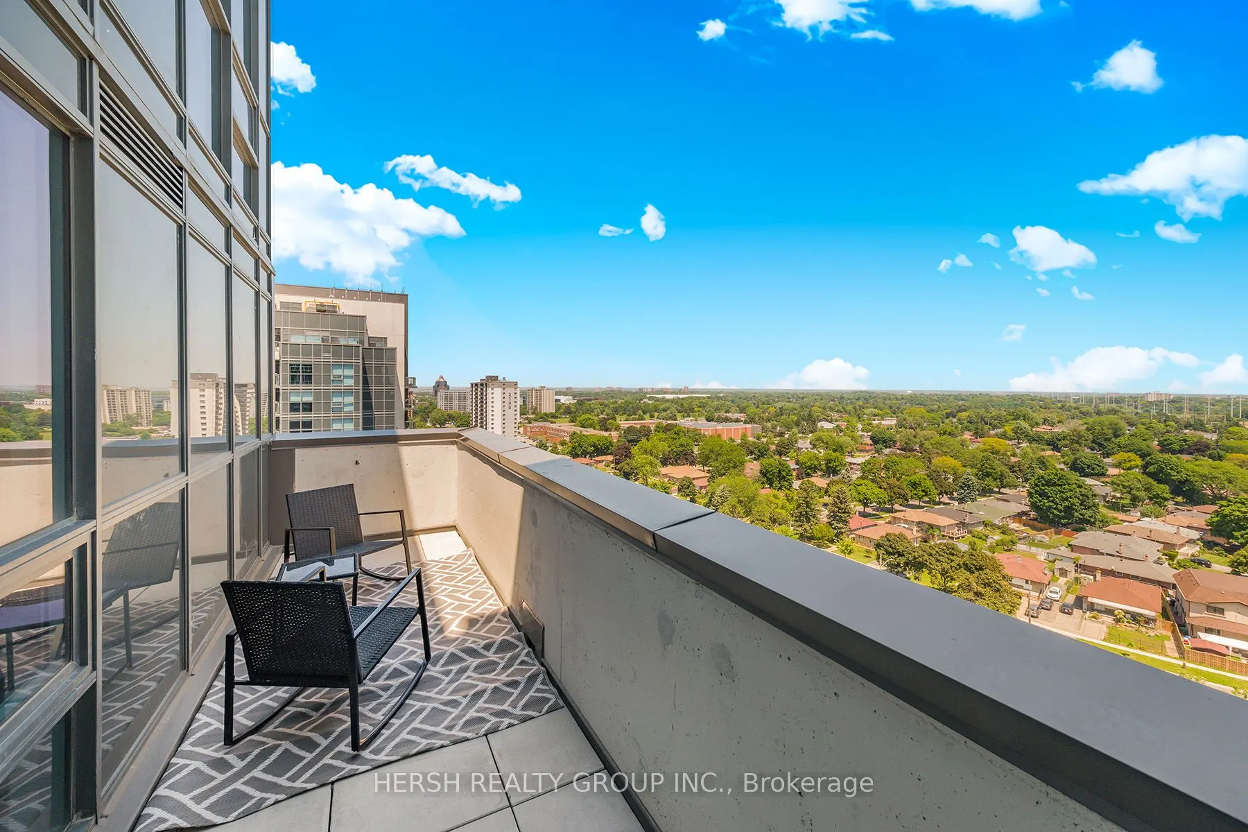 10 Meadowglen Place, #PH1