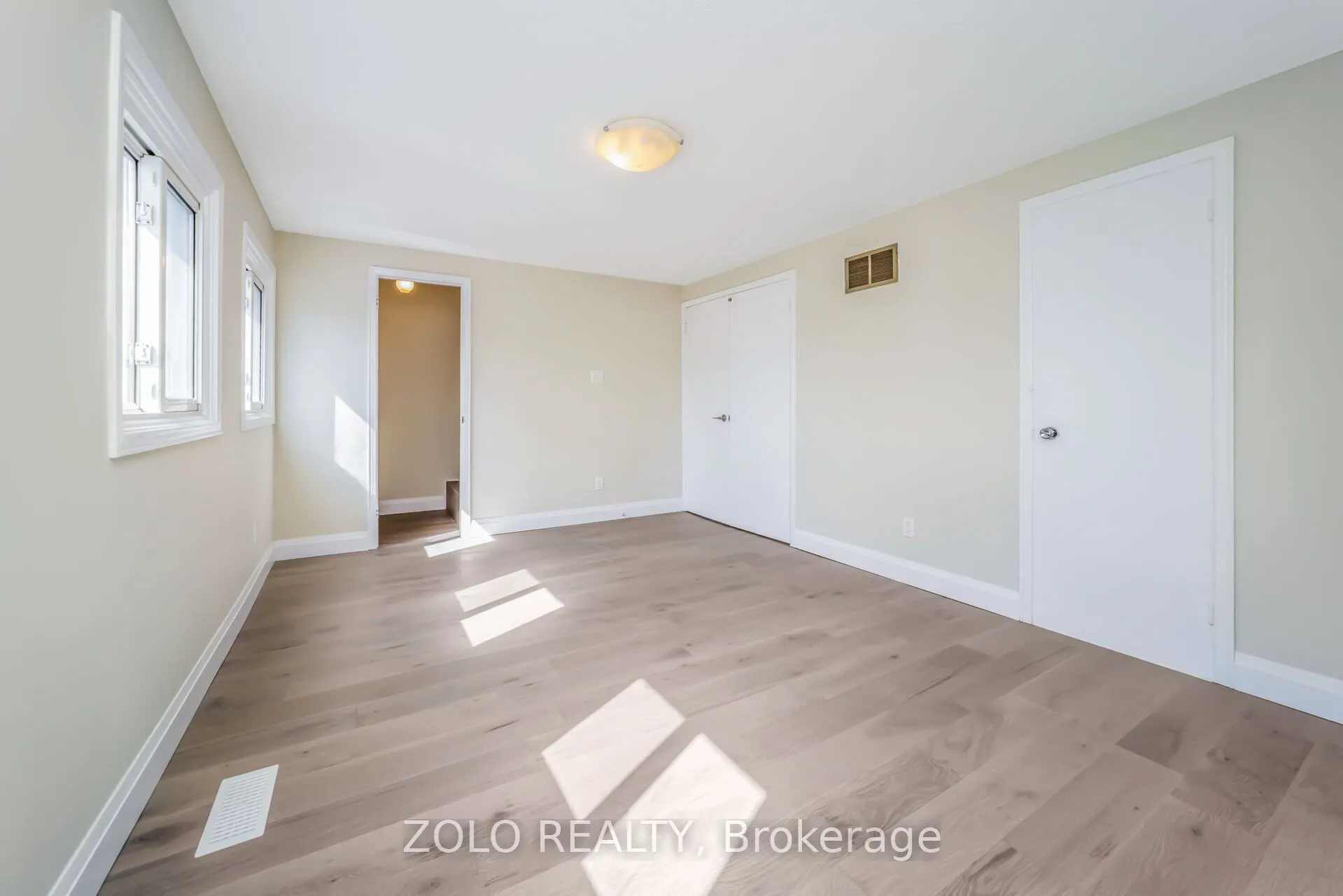 136 Goldhawk Trail