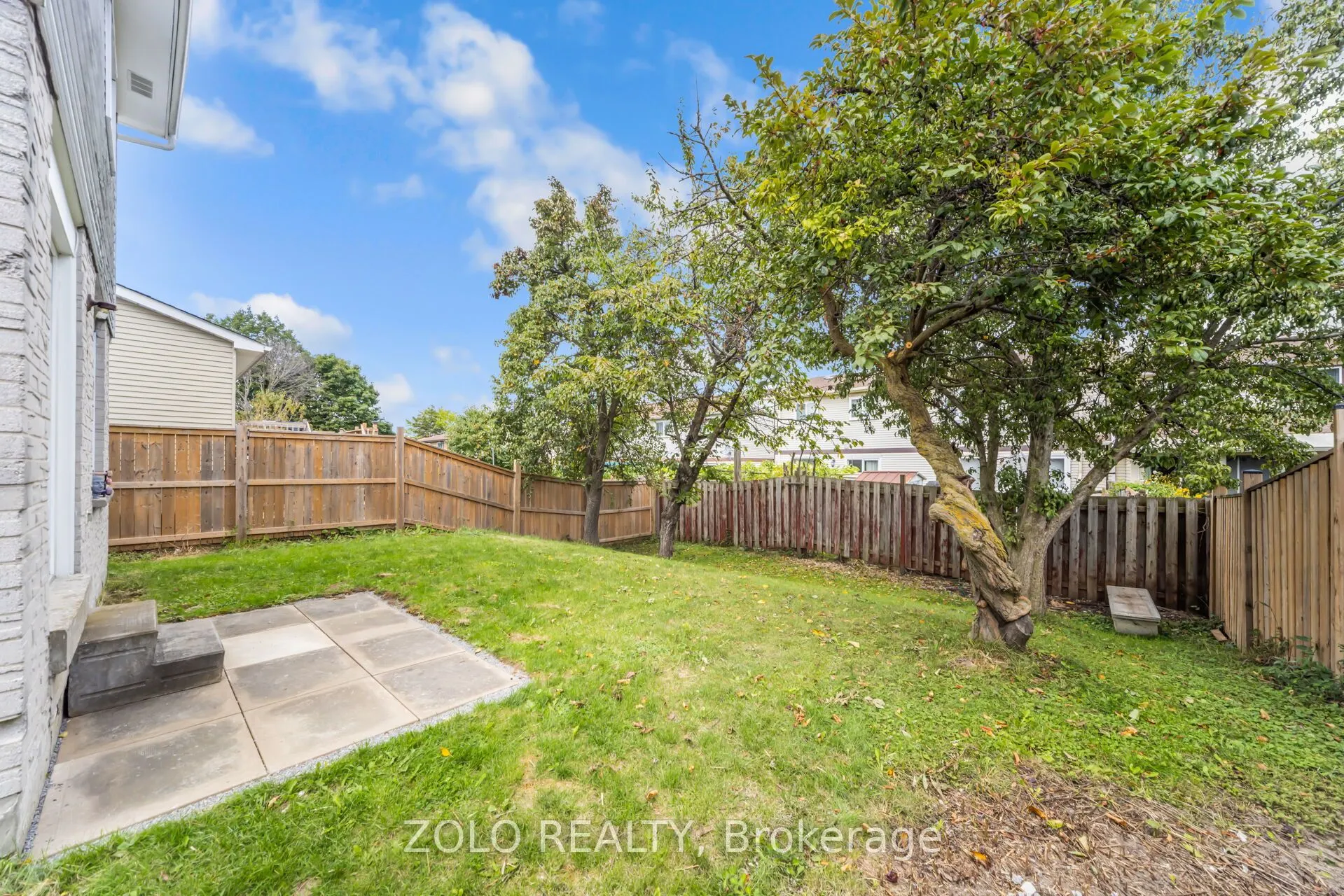 136 Goldhawk Trail