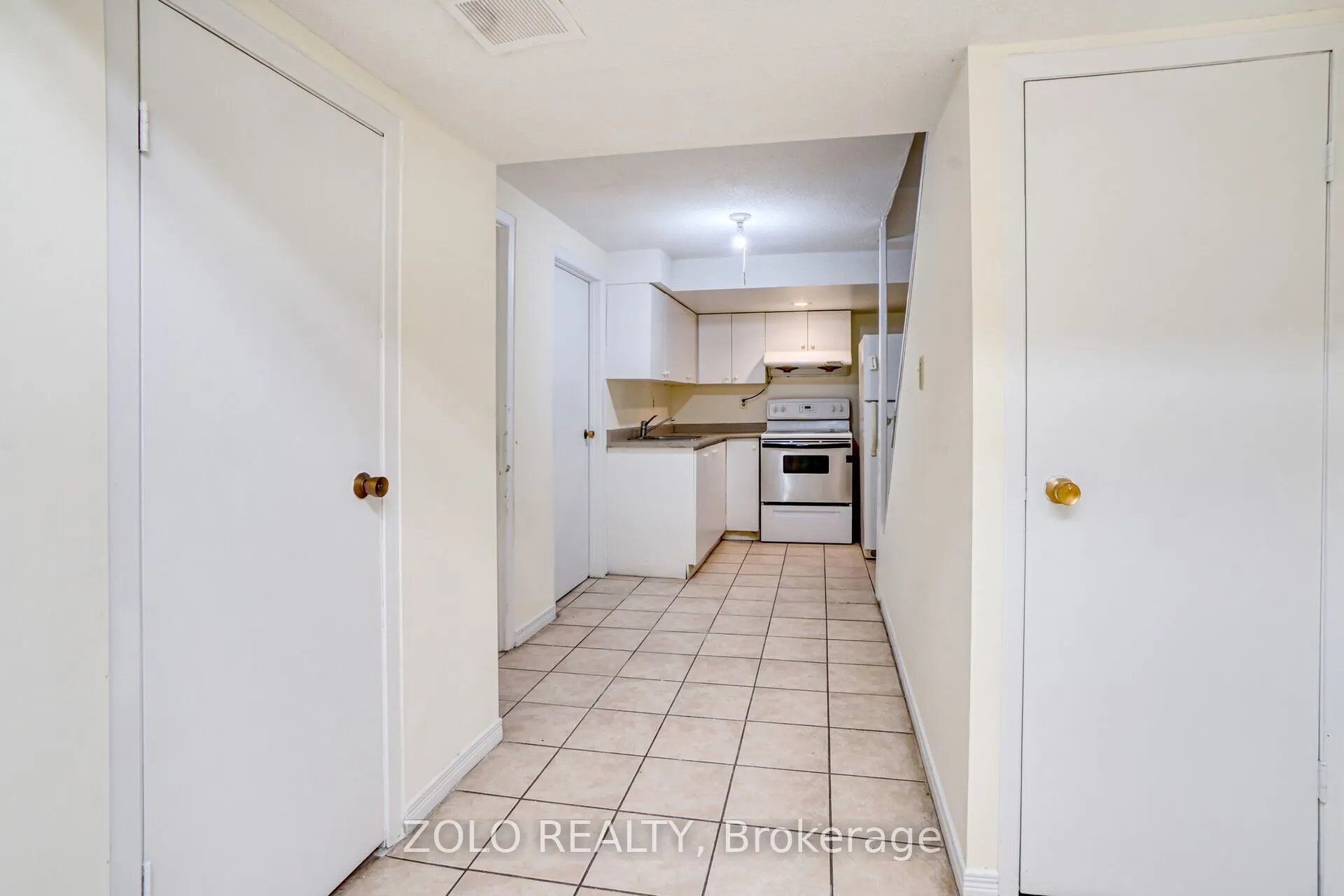 136 Goldhawk Trail