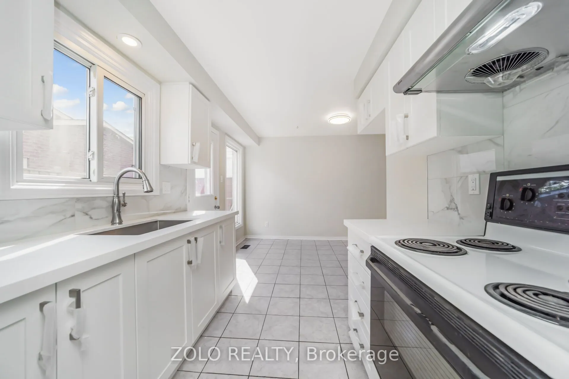136 Goldhawk Trail
