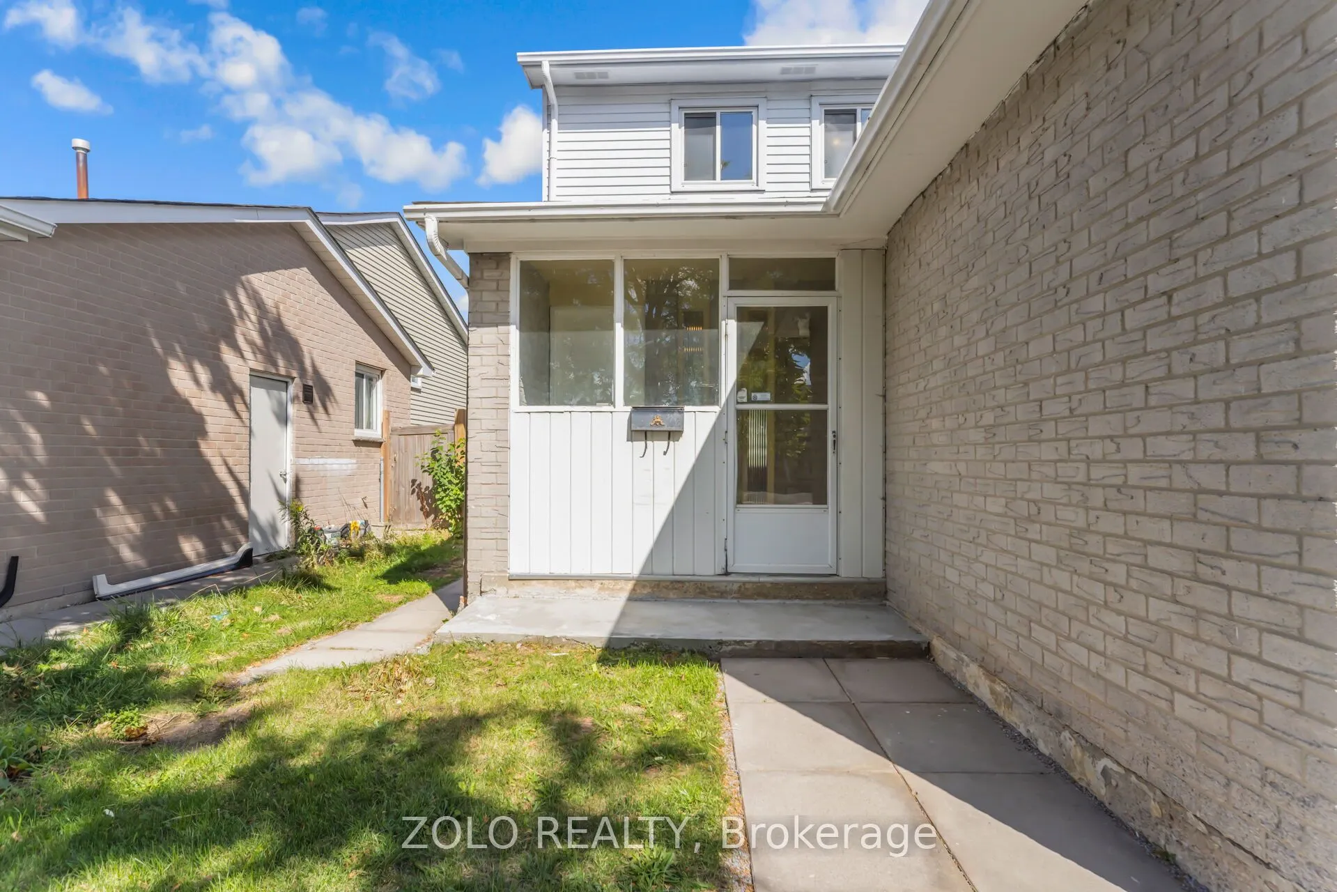 136 Goldhawk Trail