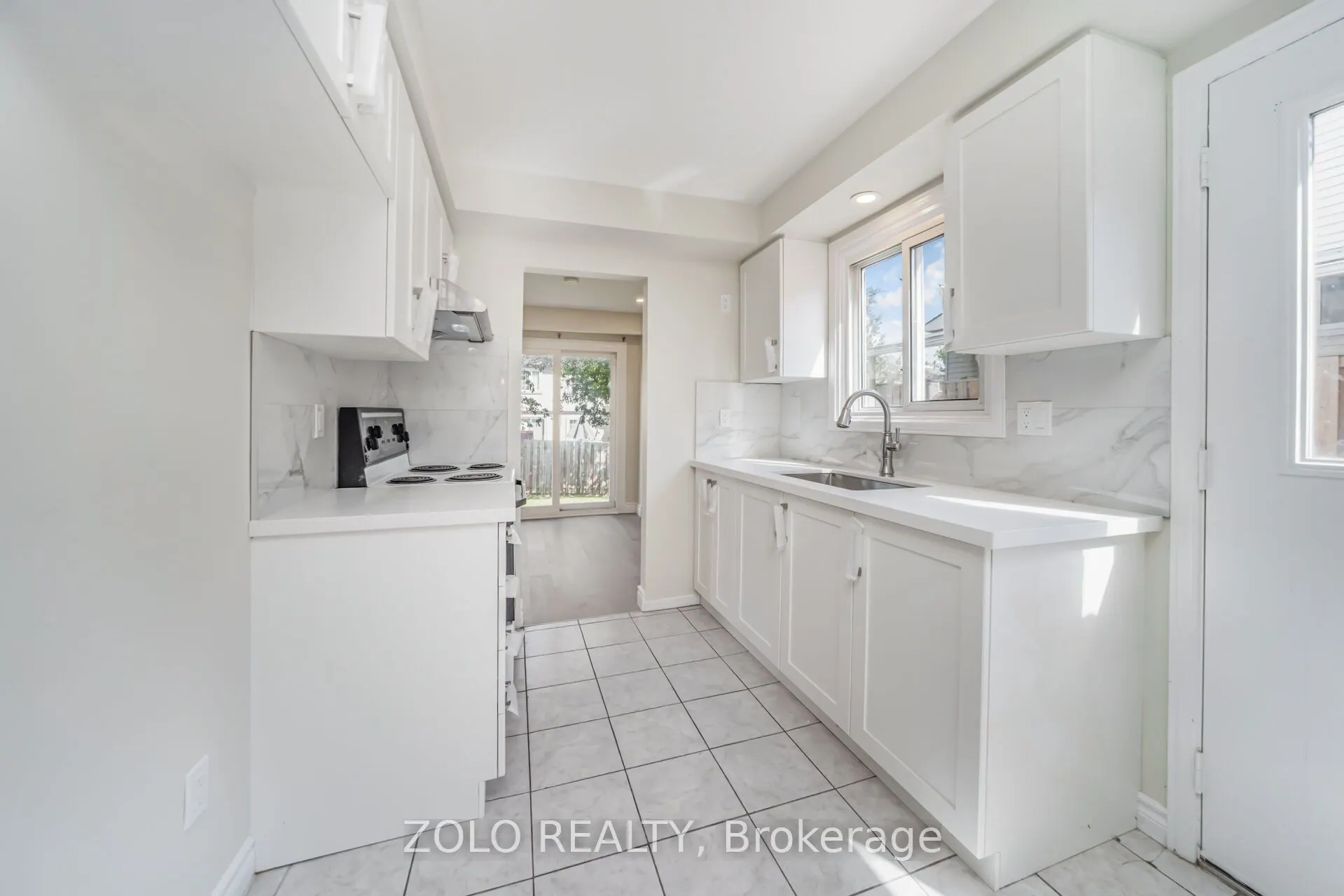 136 Goldhawk Trail