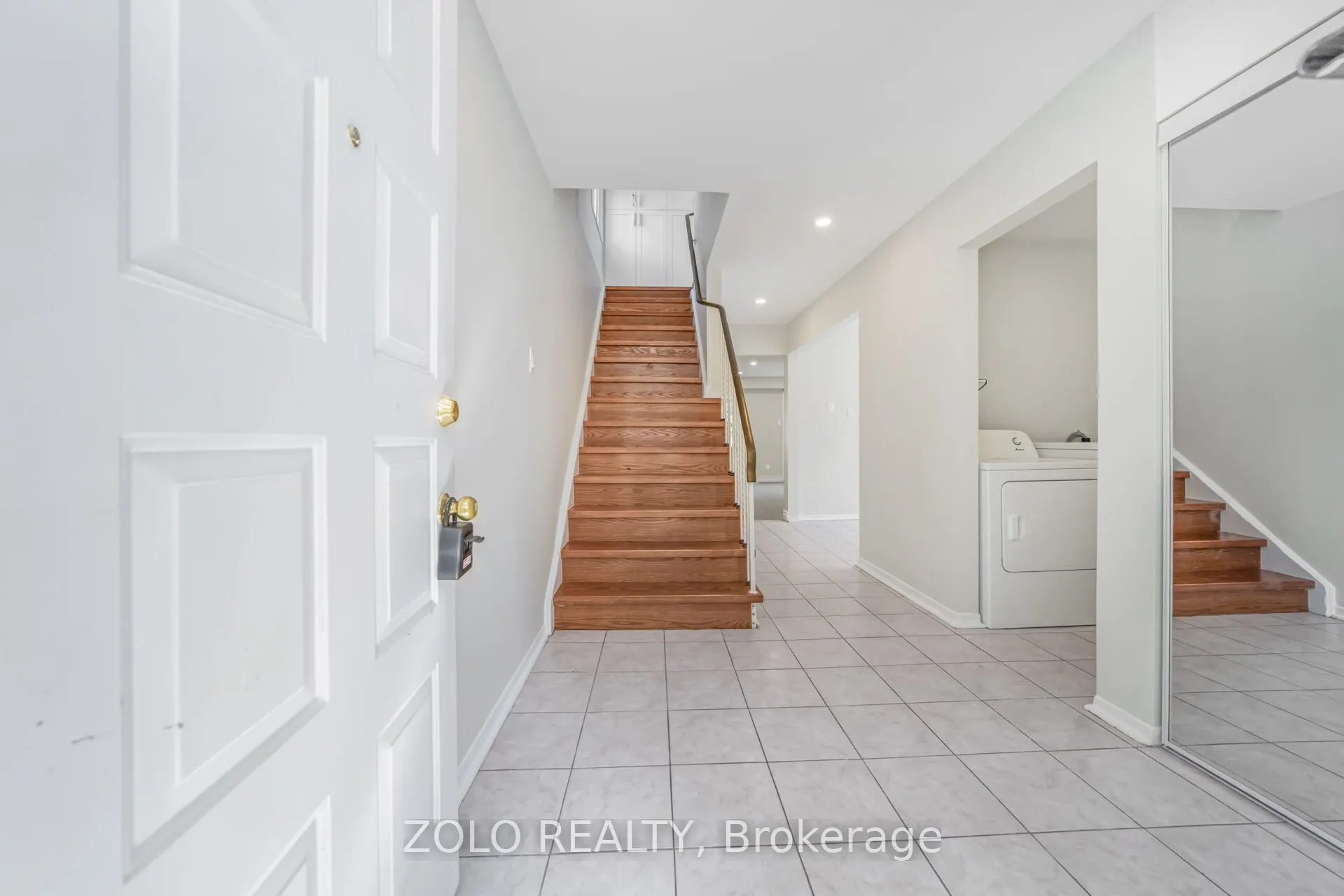 136 Goldhawk Trail