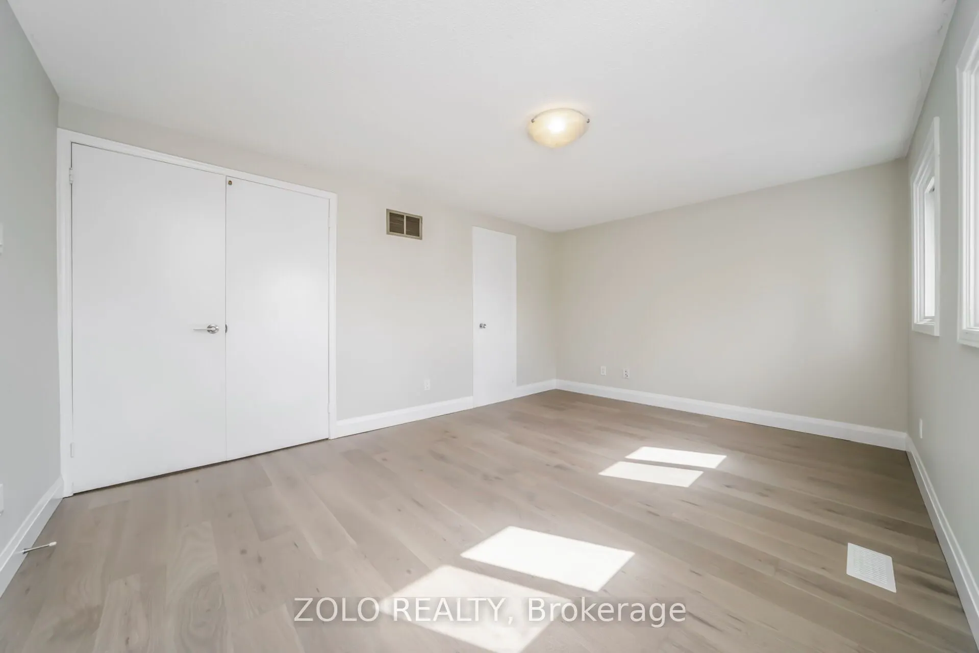 136 Goldhawk Trail