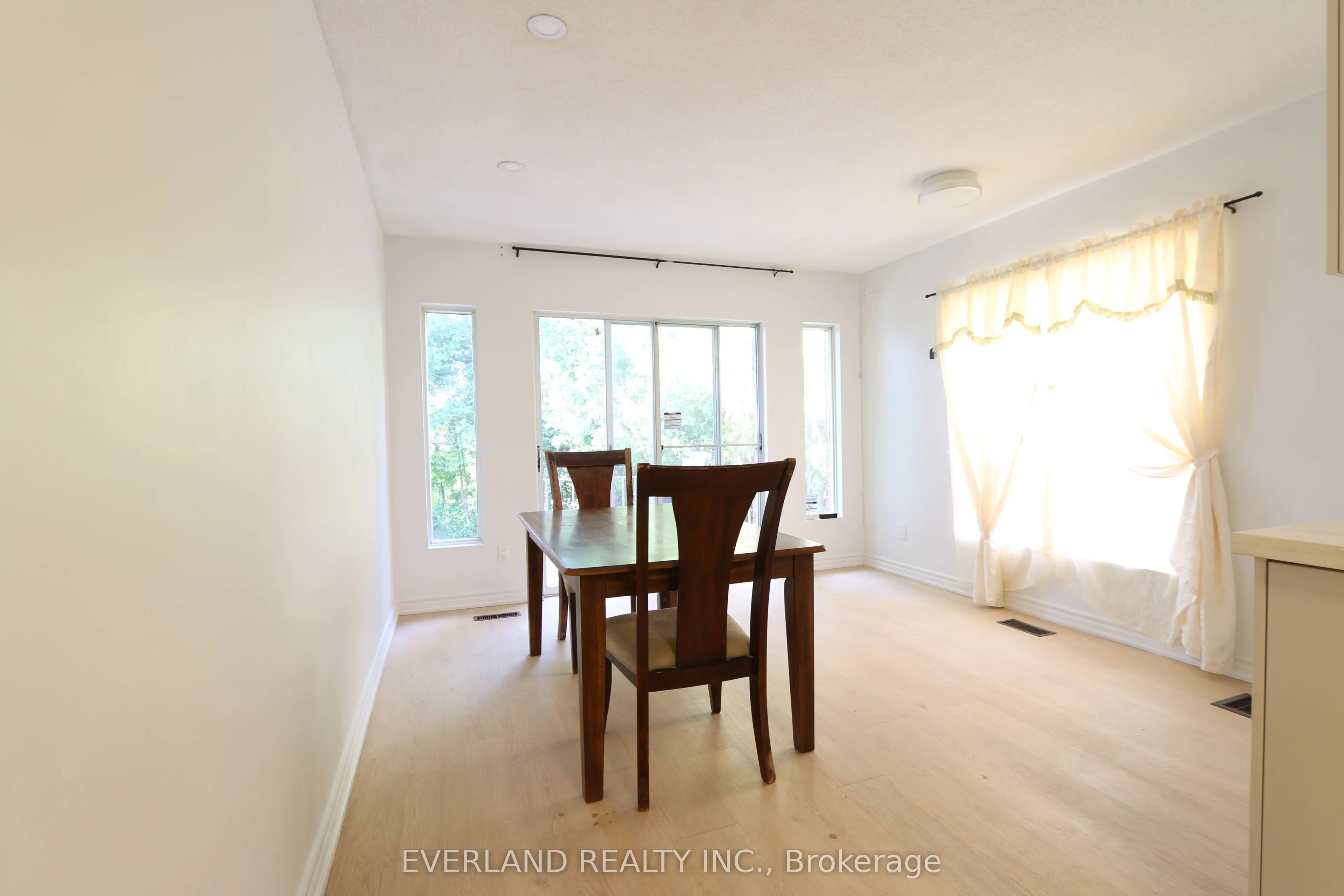 73 Shellamwood Trail, #Upper Level