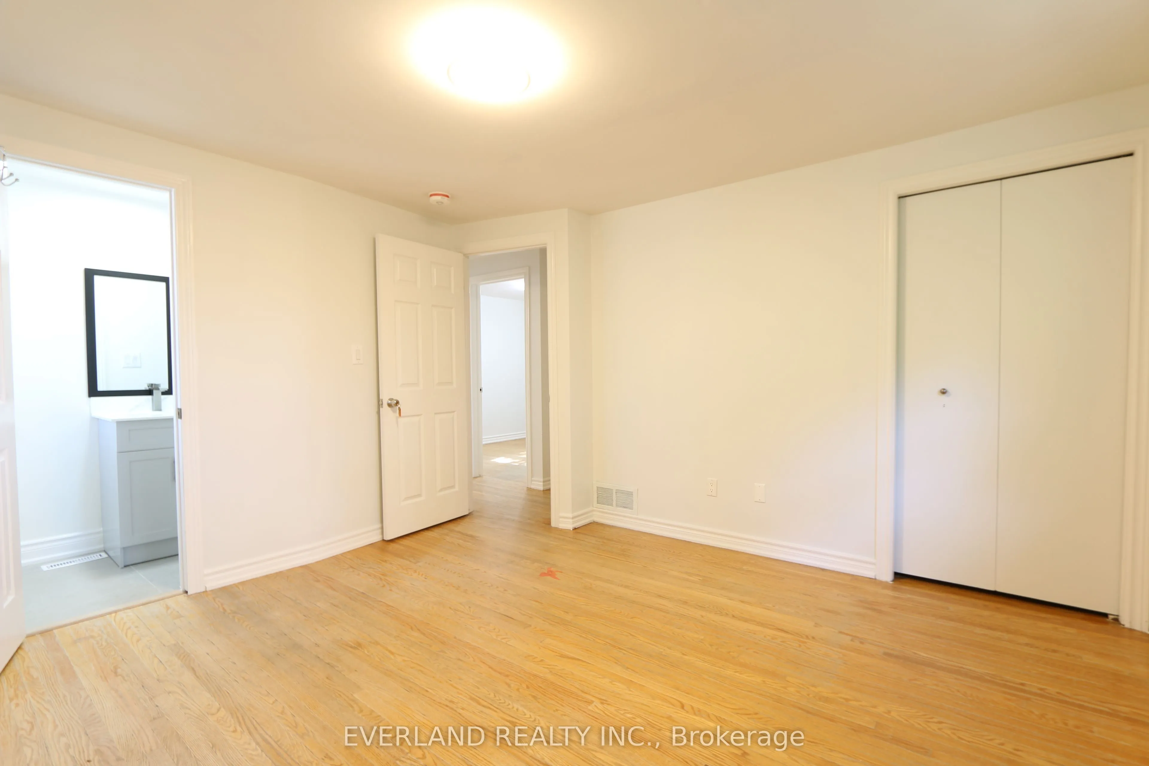 73 Shellamwood Trail, #Upper Level