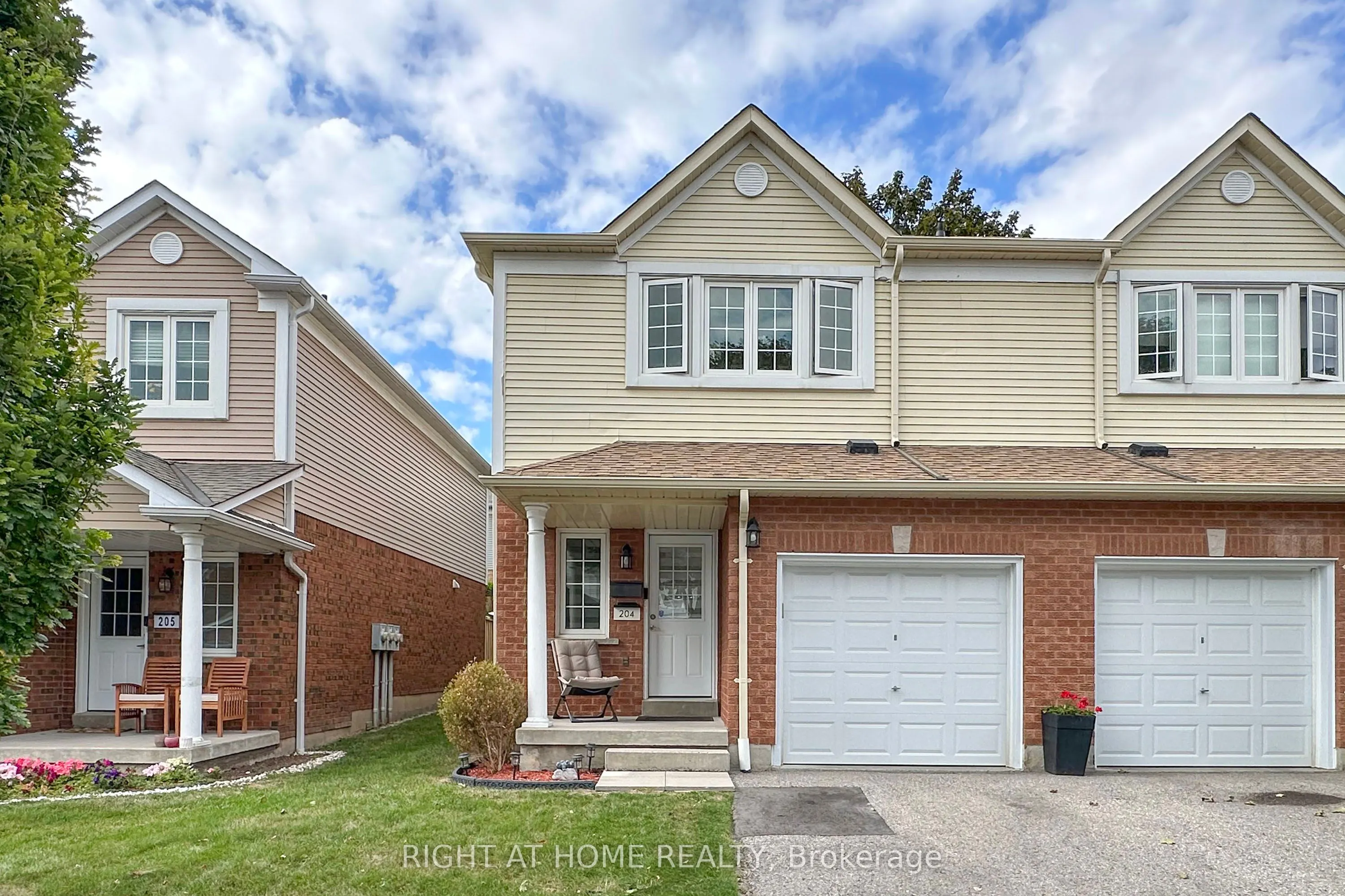 10 Bassett Boulevard, #204
