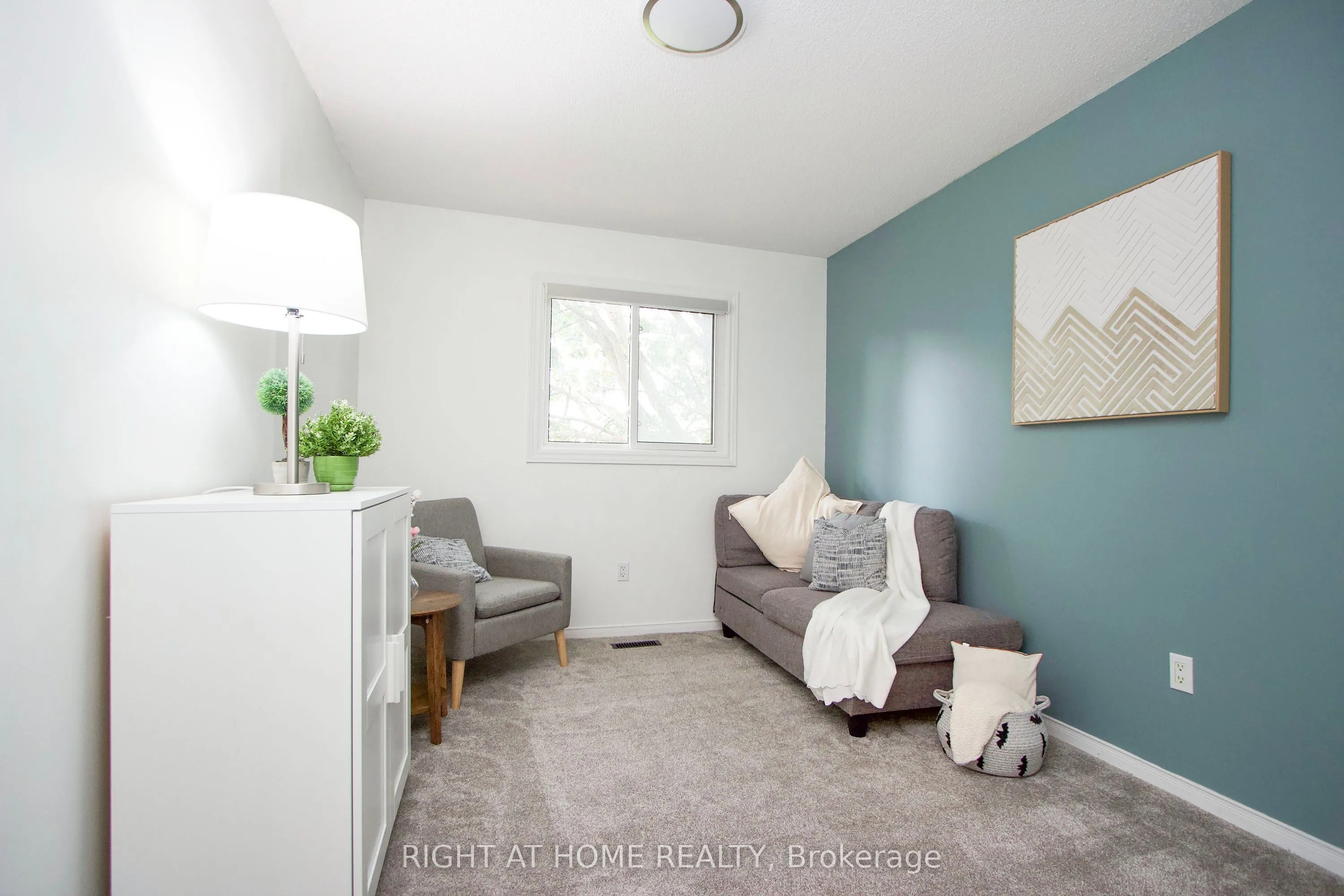 10 Bassett Boulevard, #204