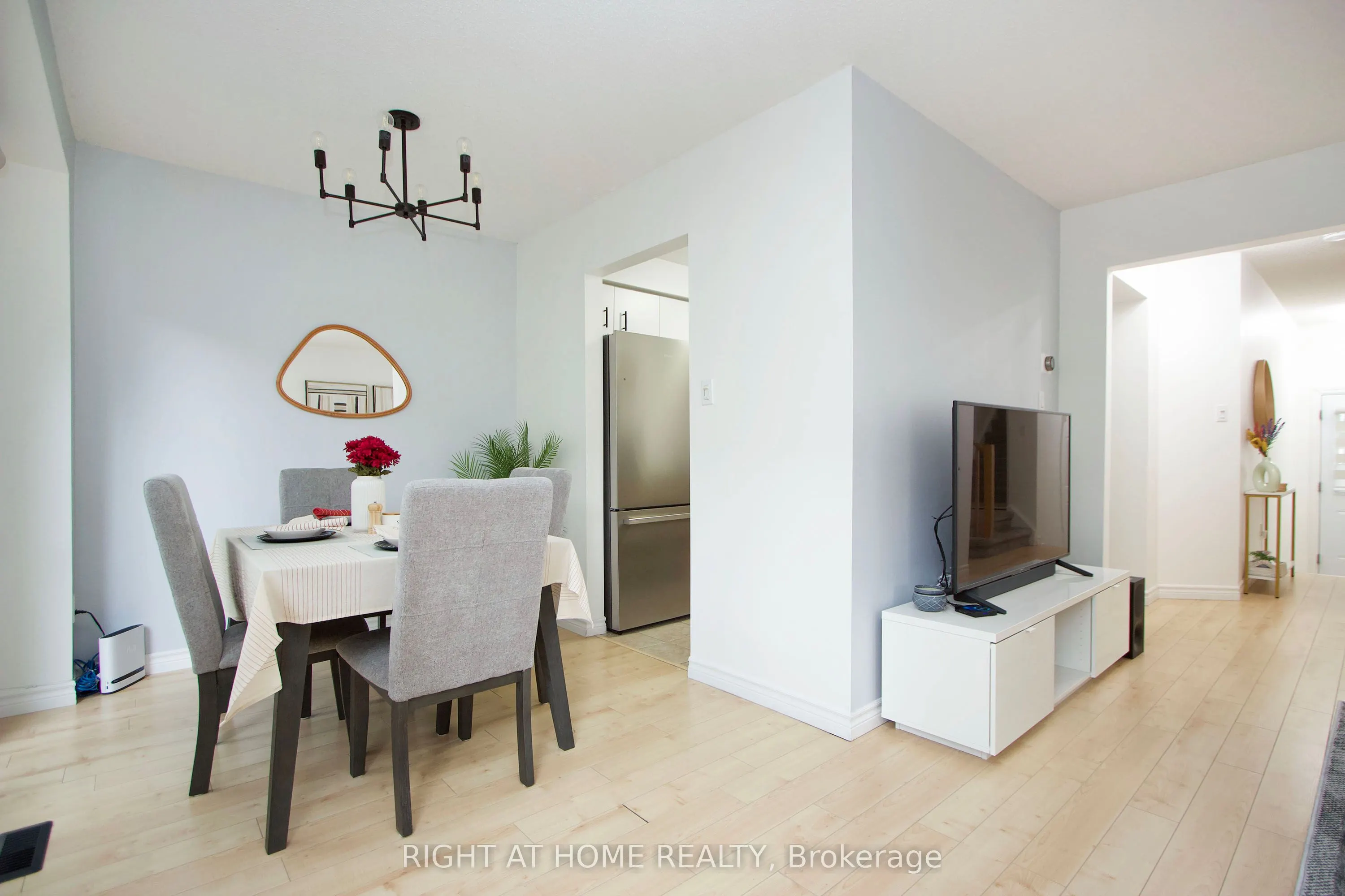 10 Bassett Boulevard, #204
