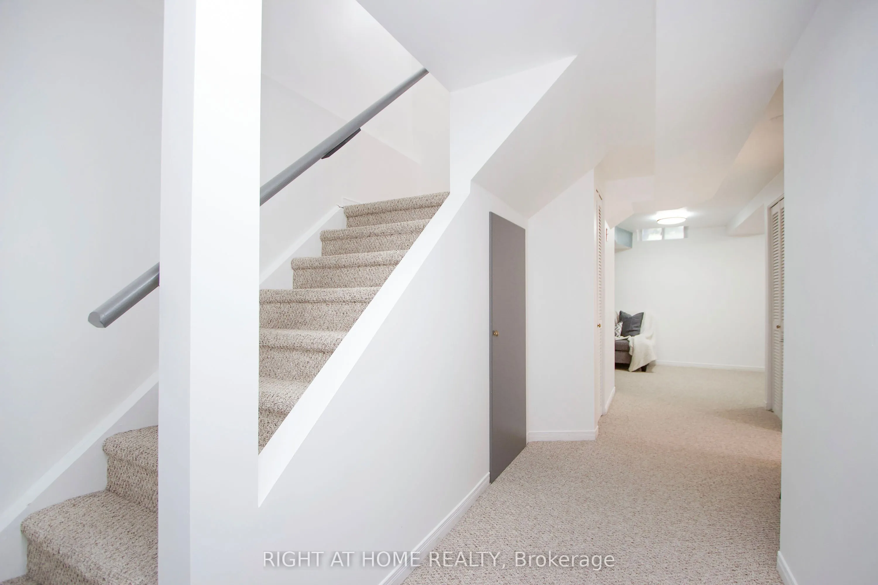 10 Bassett Boulevard, #204