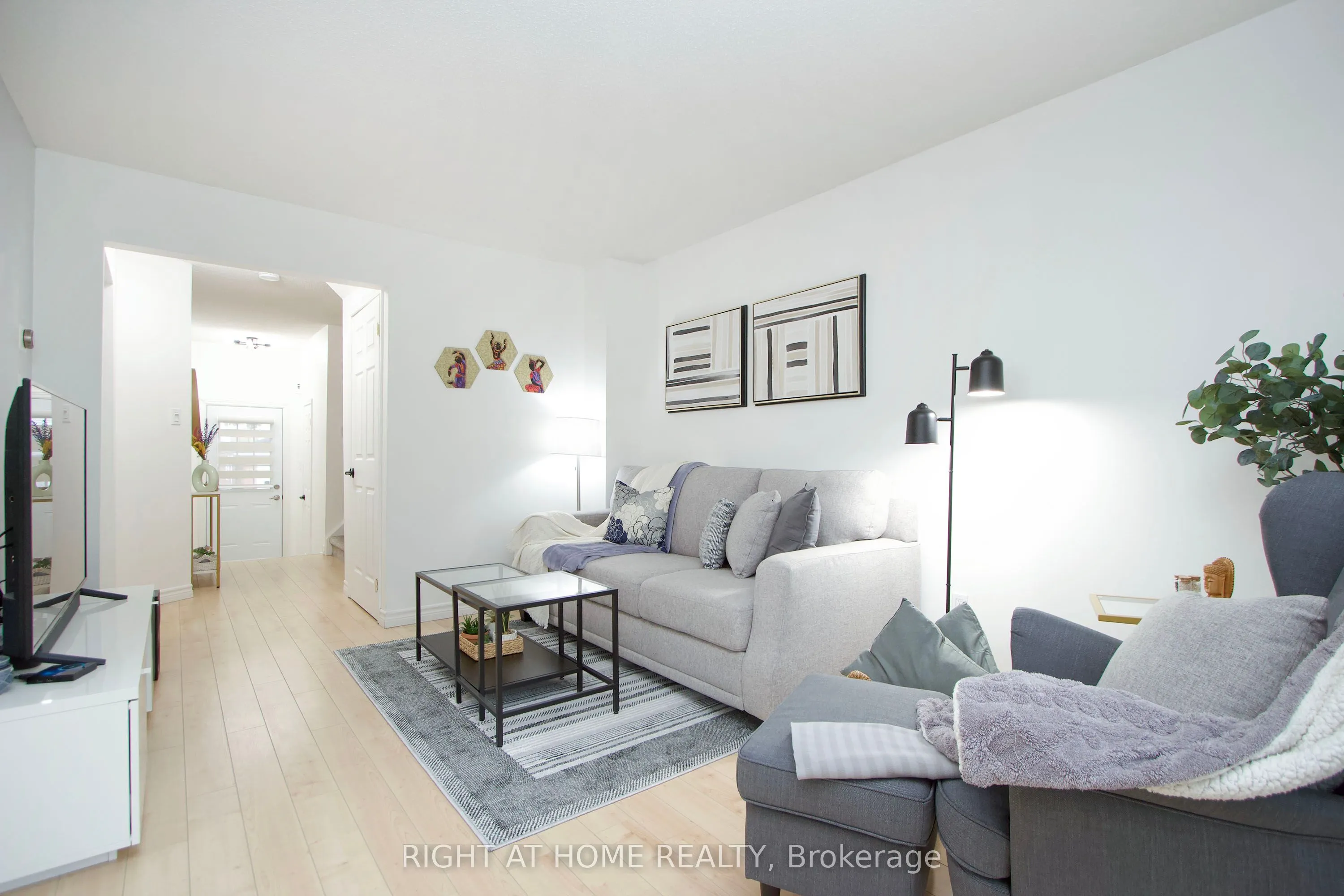 10 Bassett Boulevard, #204