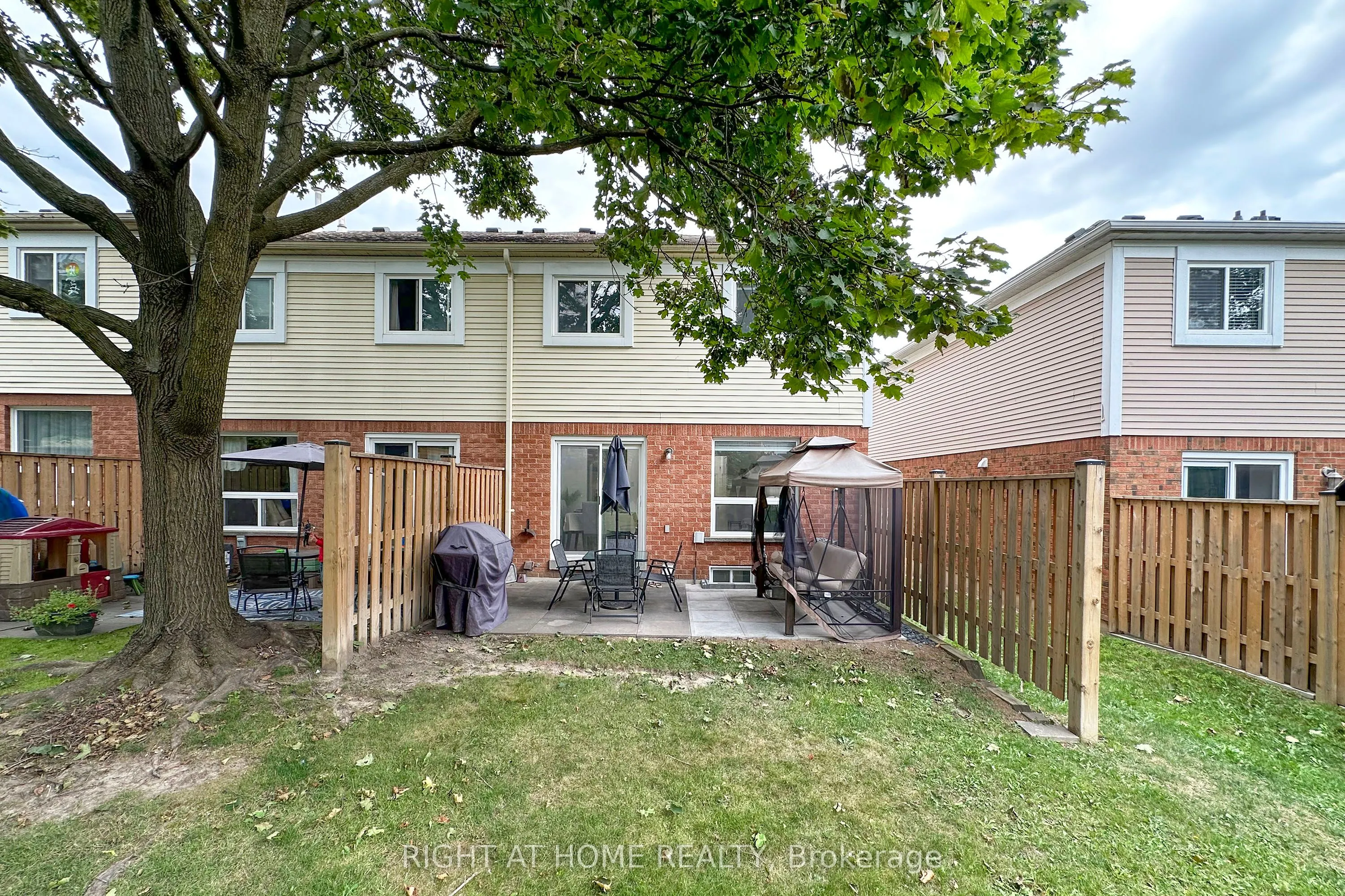 10 Bassett Boulevard, #204