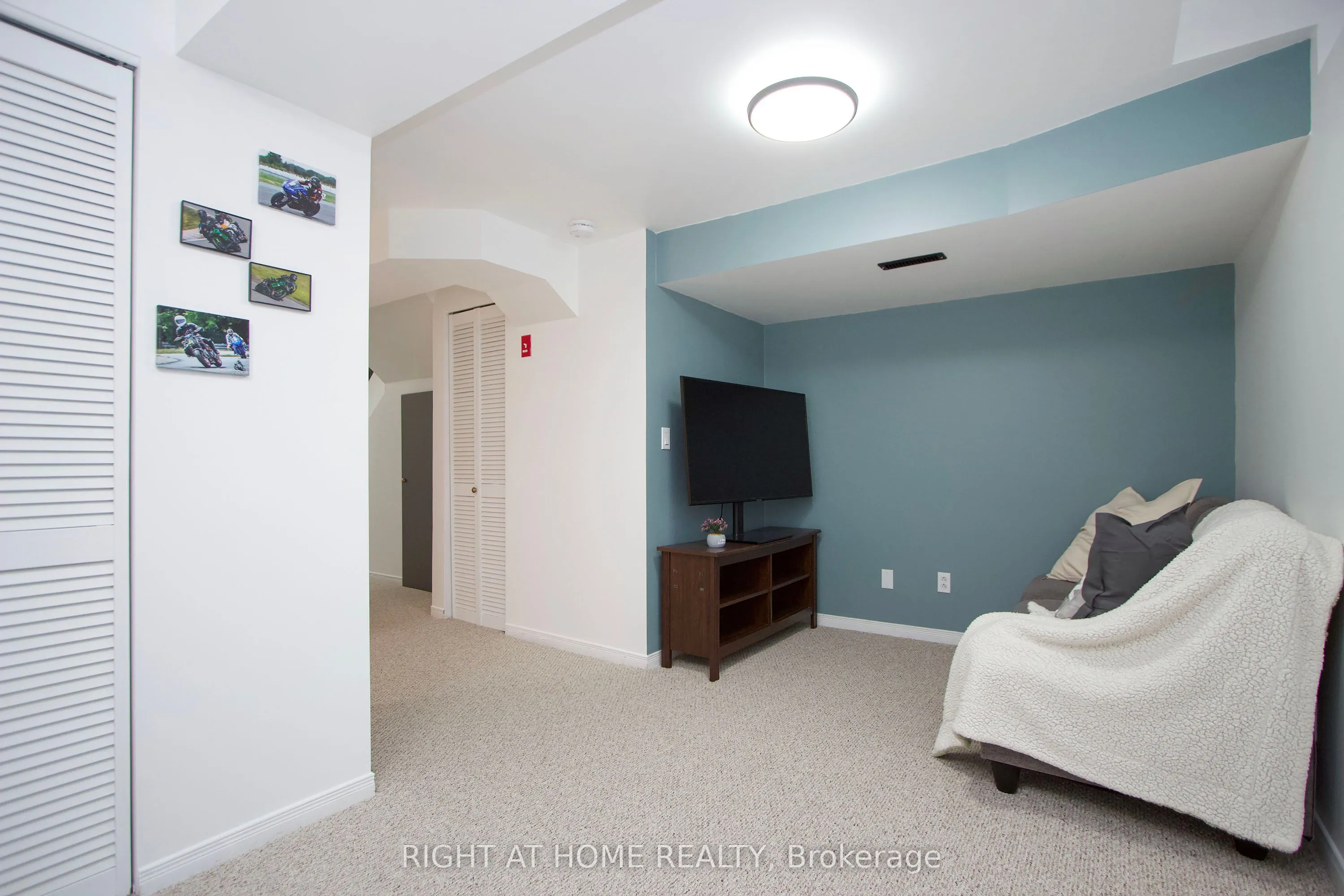 10 Bassett Boulevard, #204