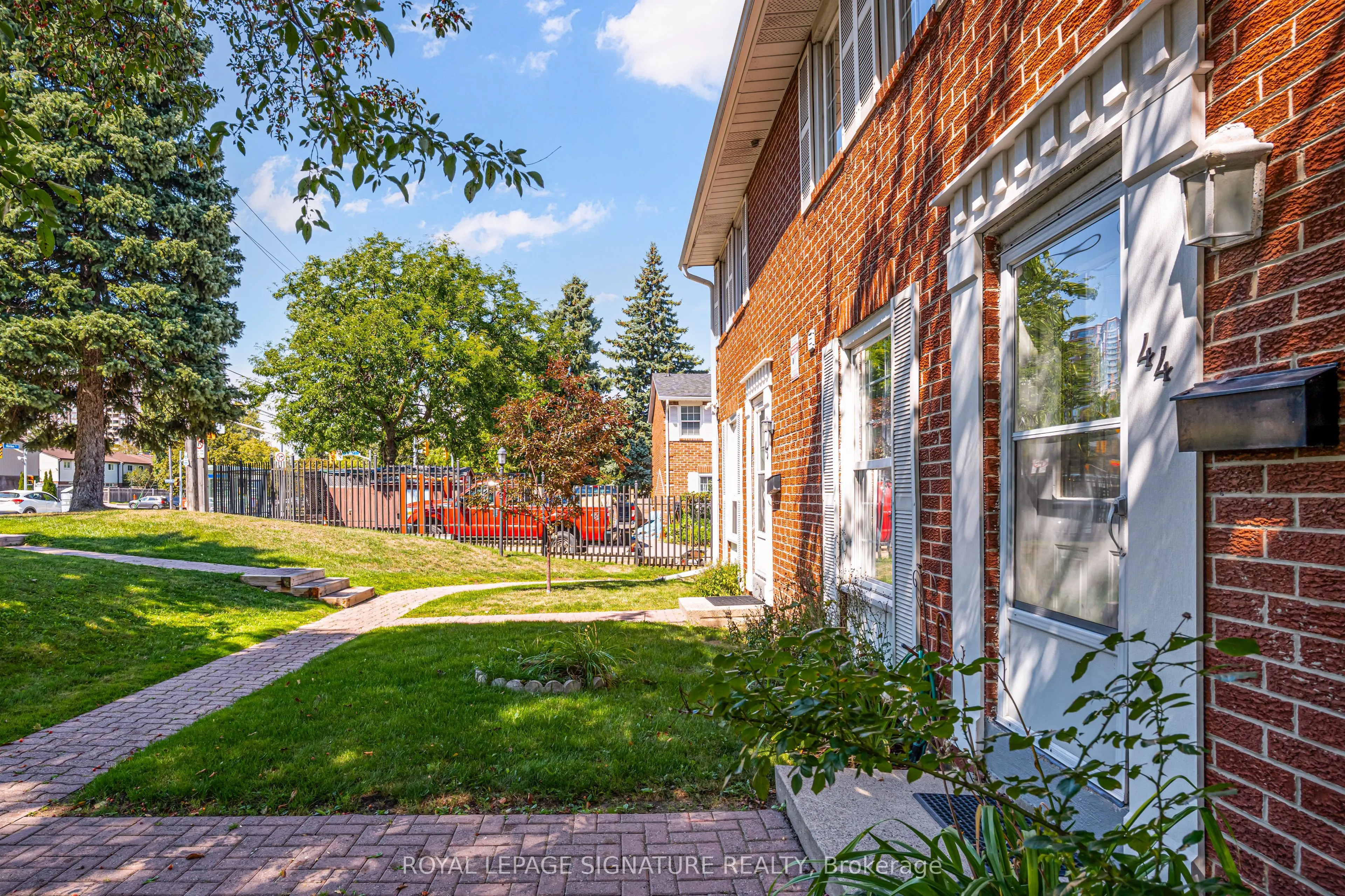 71 Cass Avenue, #44