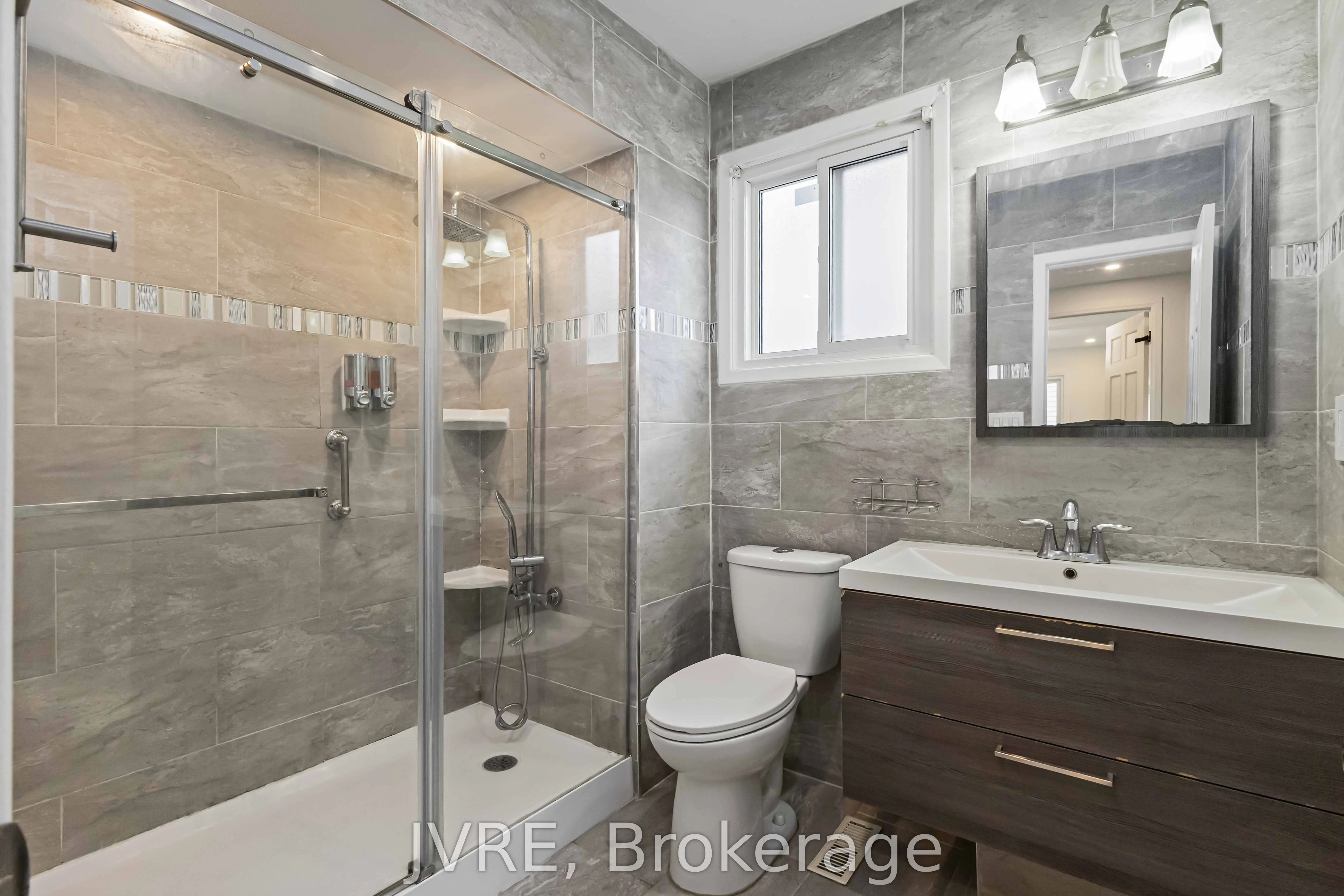 263 Wright Crescent