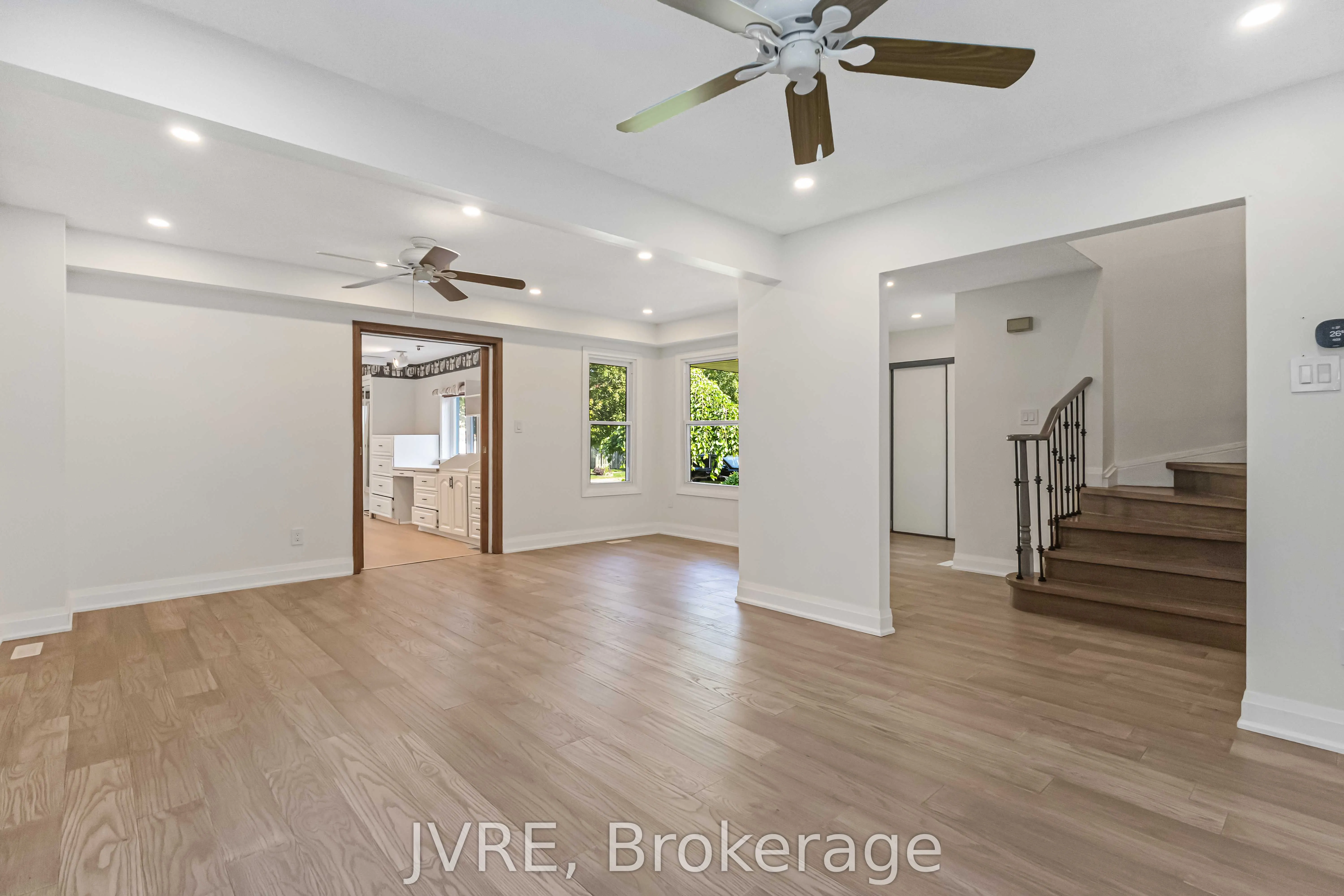 263 Wright Crescent
